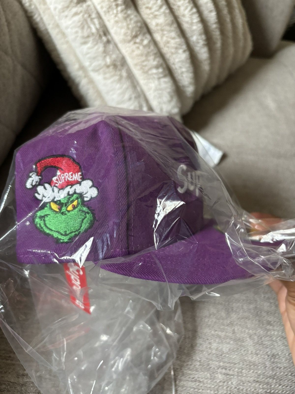 Supreme Supreme grinch box logo new era fitted Size ONE SIZE - 2 Thumbnail