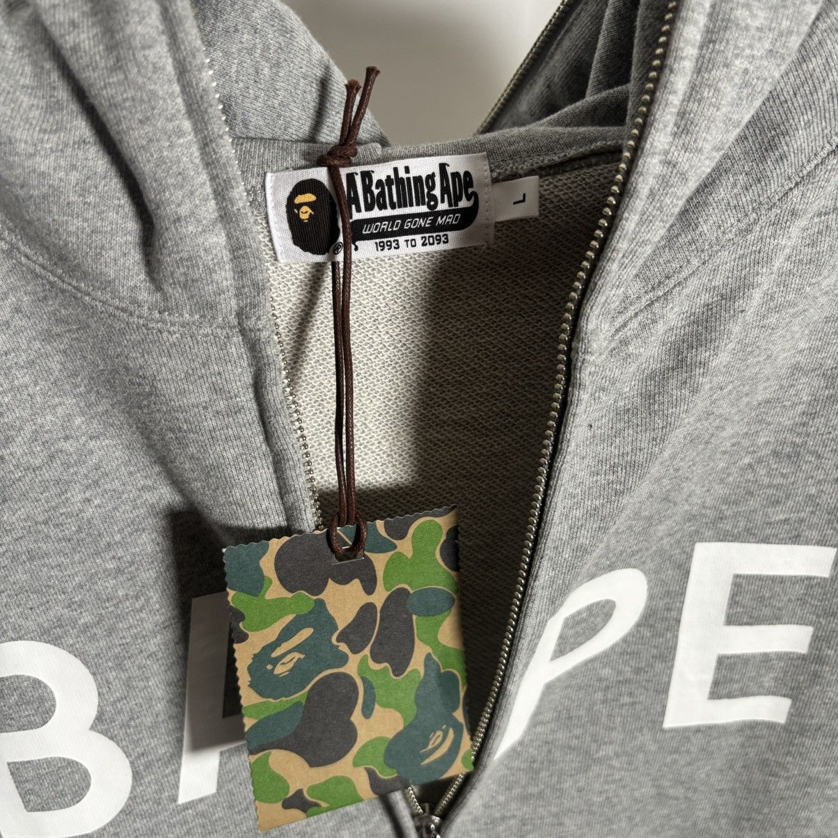 Bape Bape "Bape" Full Zip Hoodie Grey NWT Size L Size US L / EU 52-54 / 3 - 4 Thumbnail