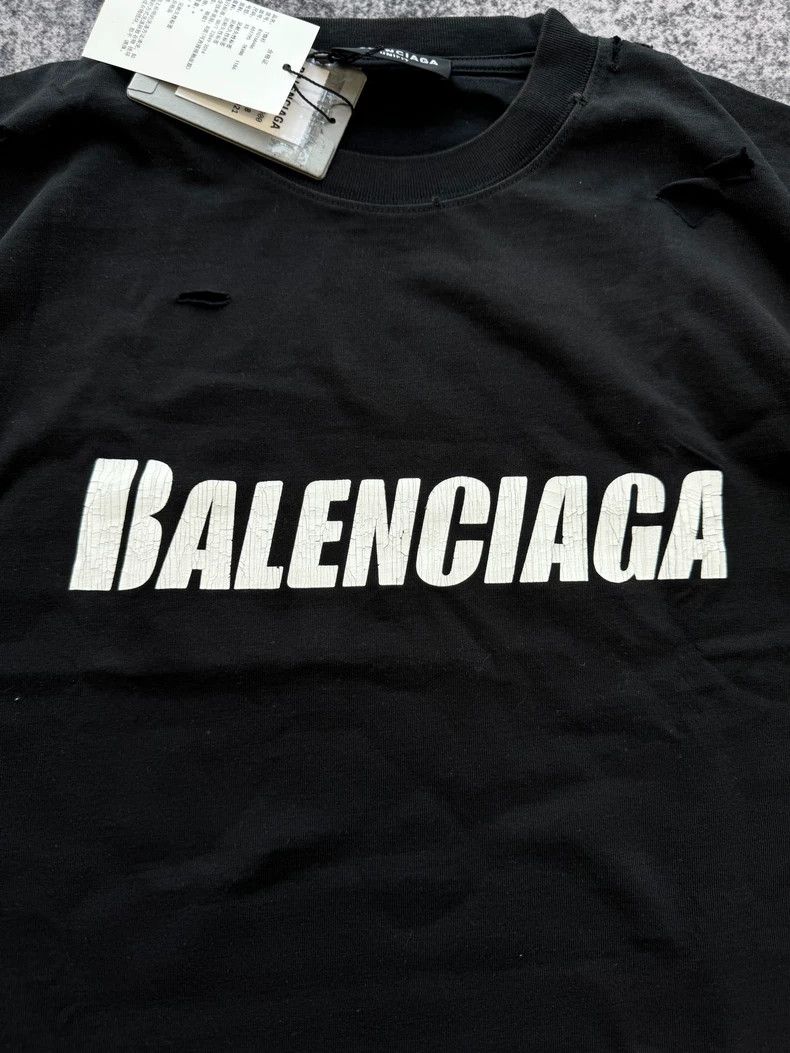 Balenciaga Balenciaga Black big destruction short sleeve Size US XS / EU 42 / 0 - 5 Thumbnail
