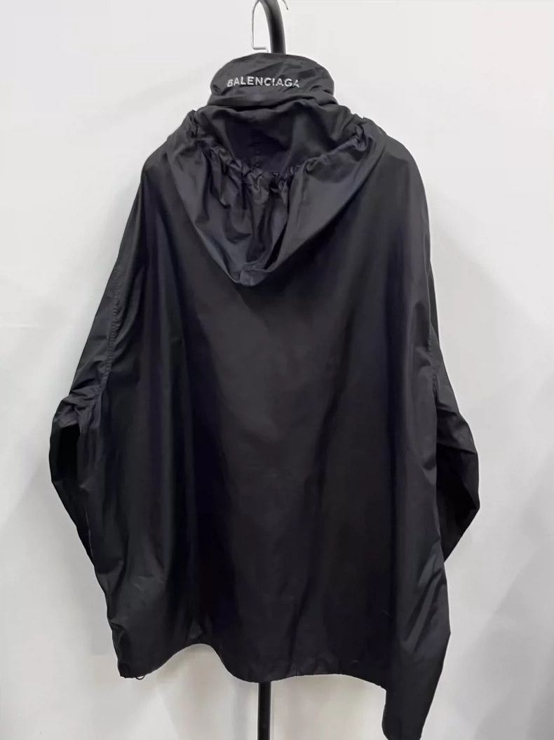 Balenciaga Balenciaga size 50 Printed logo assault jacket Size US M / EU 48-50 / 2 - 2 Thumbnail