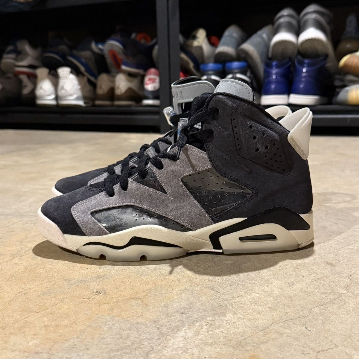 Jordan Brand Air Jordan 6 Retro Tech Chrome 2020 US 9.5 Size US 9.5 / EU 42-43 - 1 Thumbnail