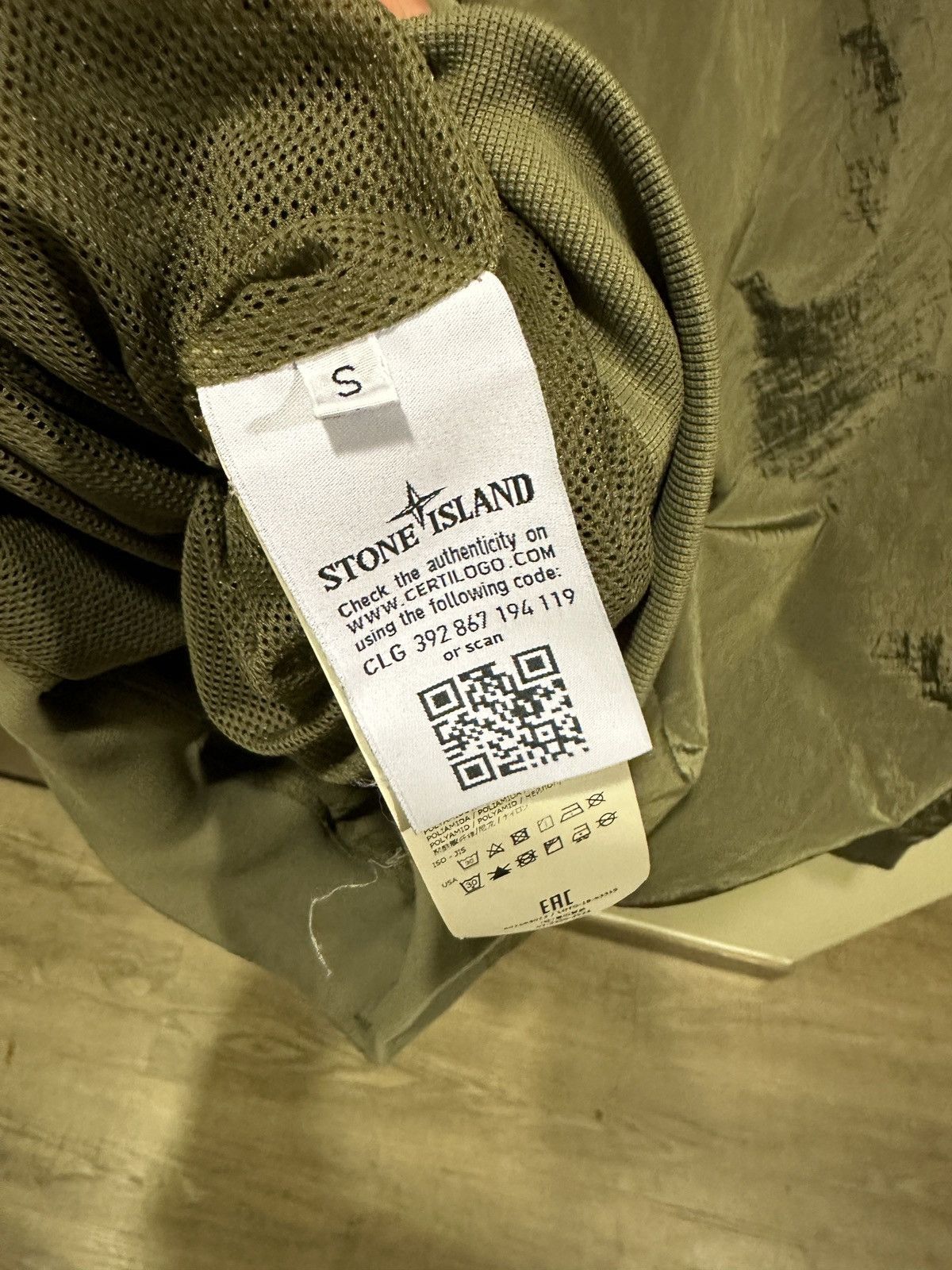 Stone Island Stone Island NYLON METAL SWEATSHIRT Size US S / EU 44-46 / 1 - 4 Thumbnail