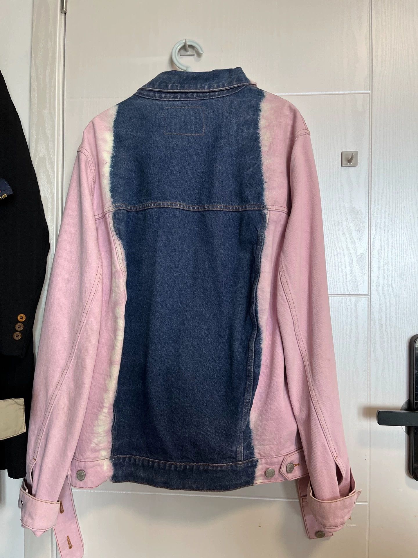 Martine Rose Martine Rose Tie-Dye Oversized Denim Jacket M Size US M / EU 48-50 / 2 - 2 Thumbnail