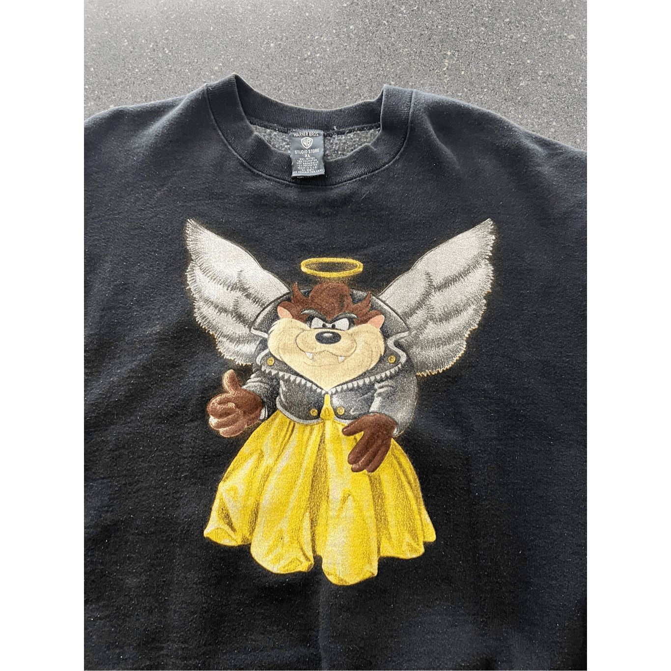 Warner Bros Vintage Warner Bro Taz Devil Angel Sweatshirt size XL made Size US XL / EU 56 / 4 - 10 Thumbnail