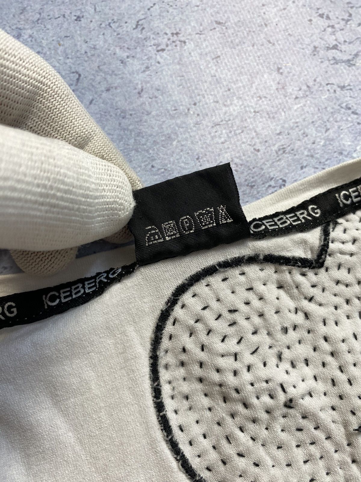 Iceberg × Vintage Iceberg women’s sweatshirt Size M / US 6-8 / IT 42-44 - 9 Thumbnail