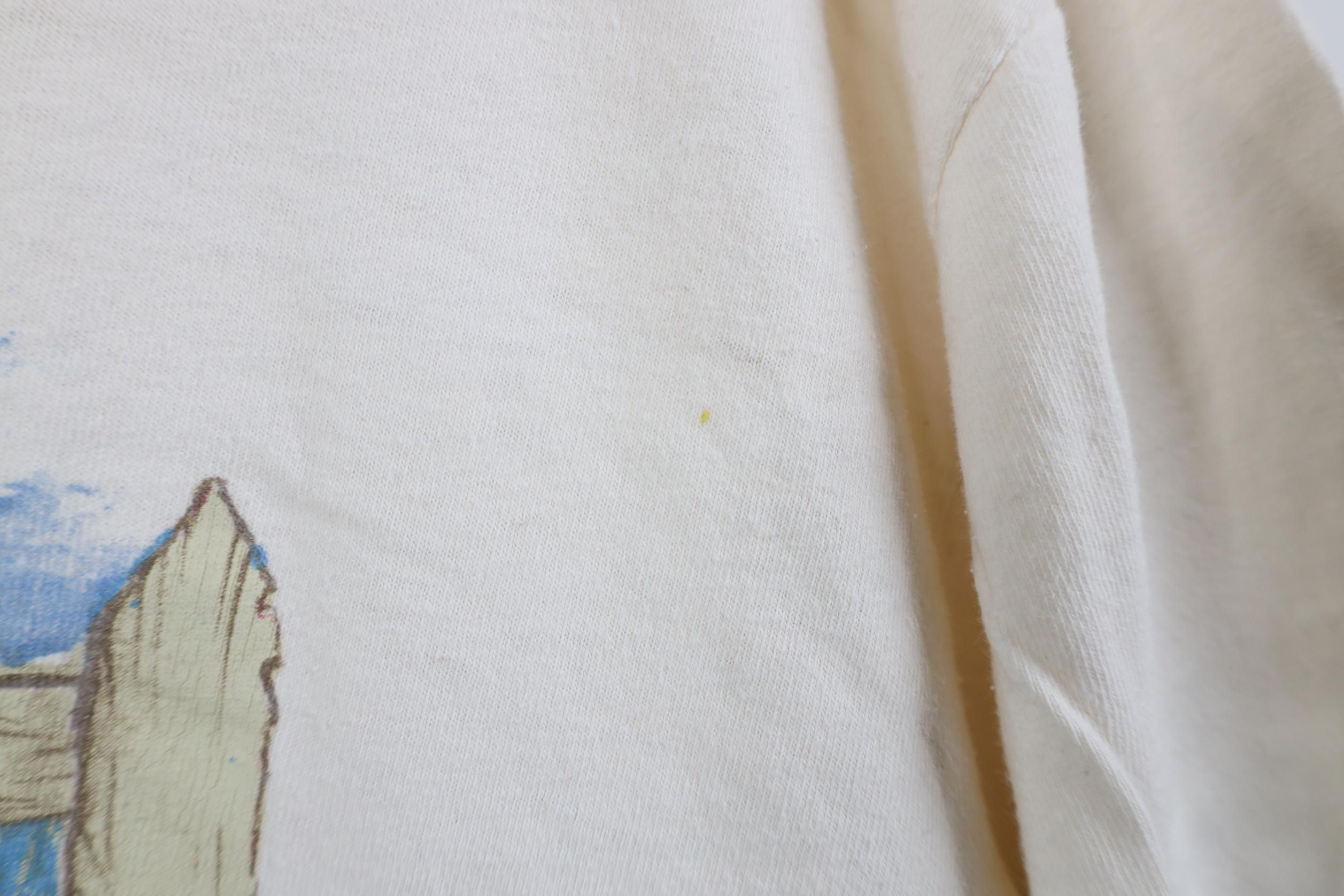 Vintage Vintage 90s Streetwear The Herb Garden T-Shirt Beige USA Size ONE SIZE - 7 Thumbnail