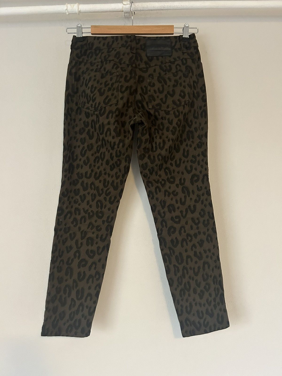 Louis Vuitton Louis Vuitton Leopard Print Pants - Size 38 Size 27" / US 4 / IT 40 - 7 Thumbnail