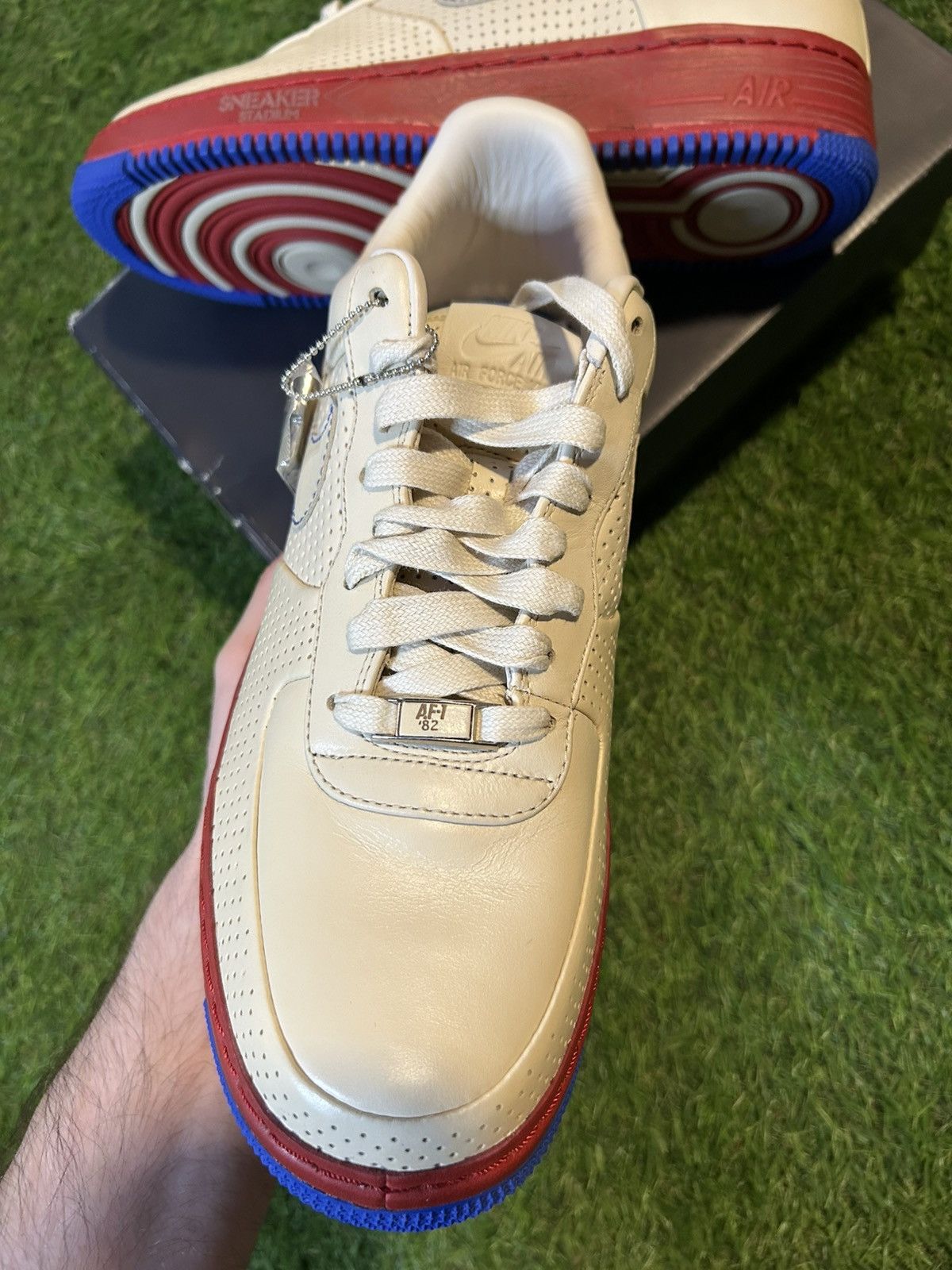 Nike DS Nike Air Force One Philly Sneaker Stadium Size US 10.5 / EU 43-44 - 3 Thumbnail