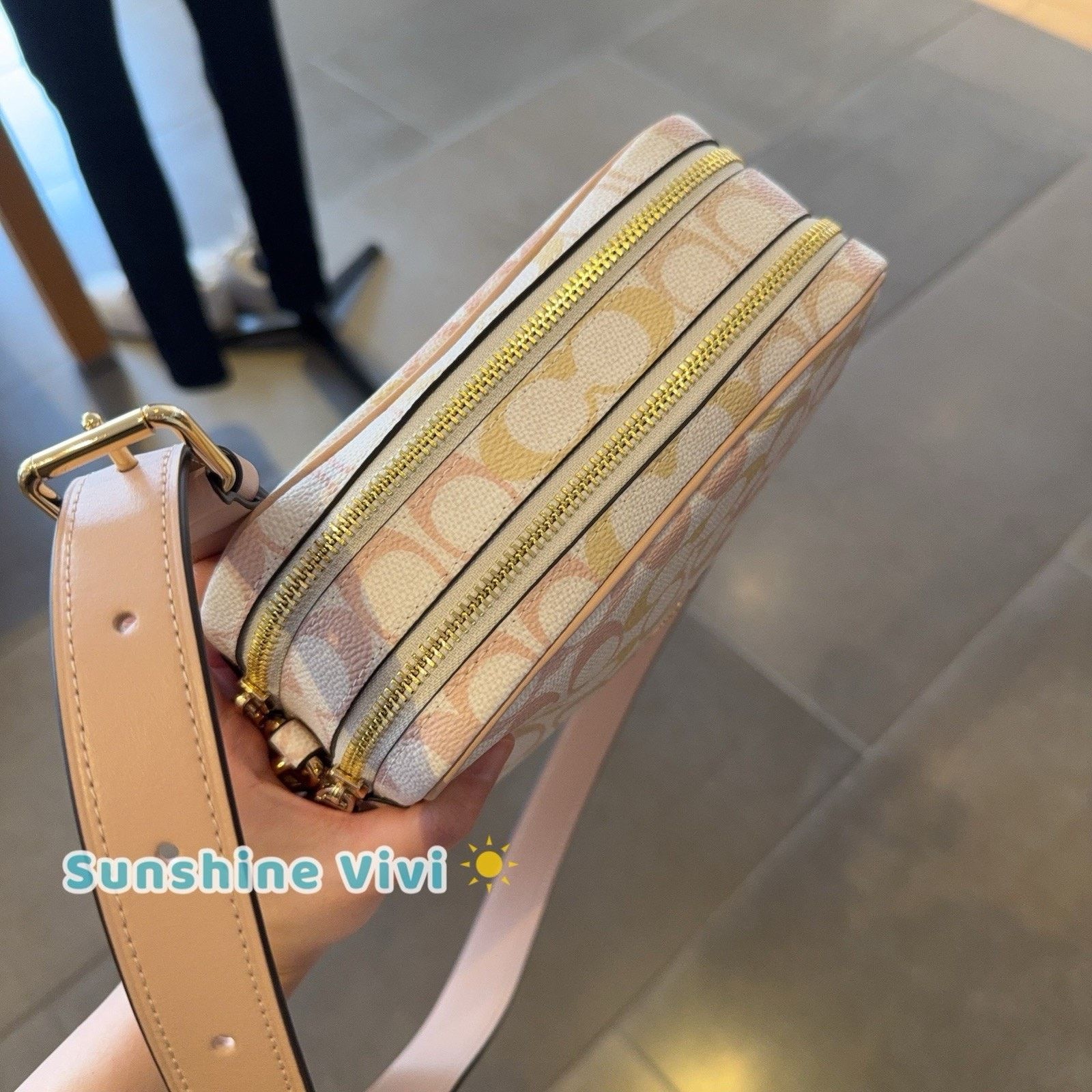 Coach NWT Coach Mini Carey Crossbody Bag Canvas CEK72 Chalk/Pink Size ONE SIZE - 4 Thumbnail