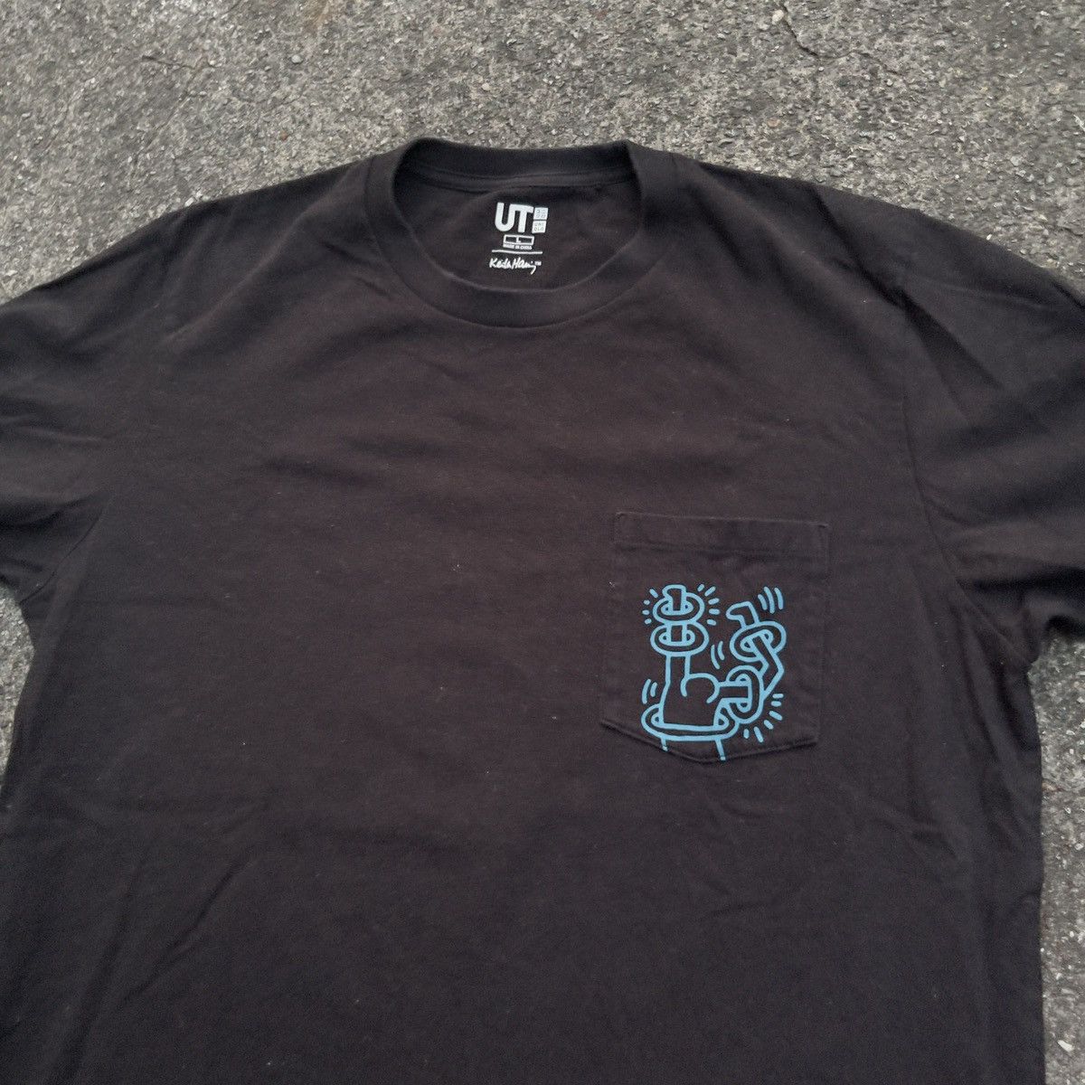 Keith Haring × Uniqlo × Vintage Vintage UNIQLO KEITH HARING MOMA Pocket Shirt Size US L / EU 52-54 / 3 - 2 Thumbnail