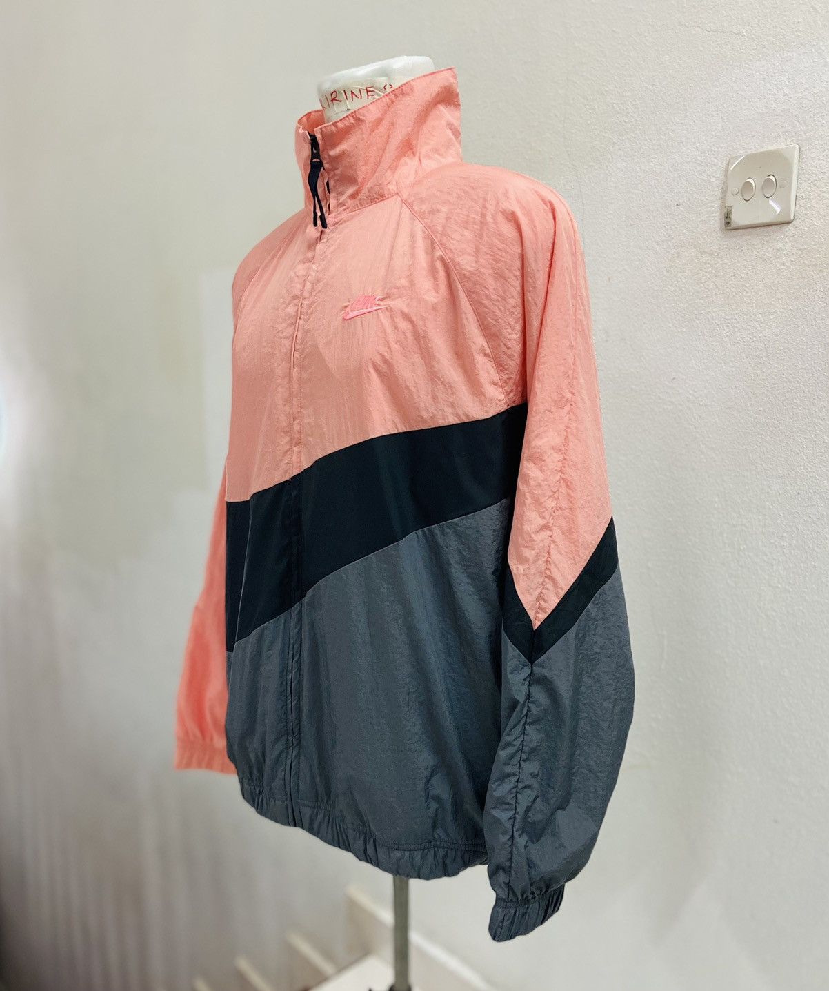 Nike NIKE BIG SWOOSH JACKET Size US L / EU 52-54 / 3 - 5 Thumbnail