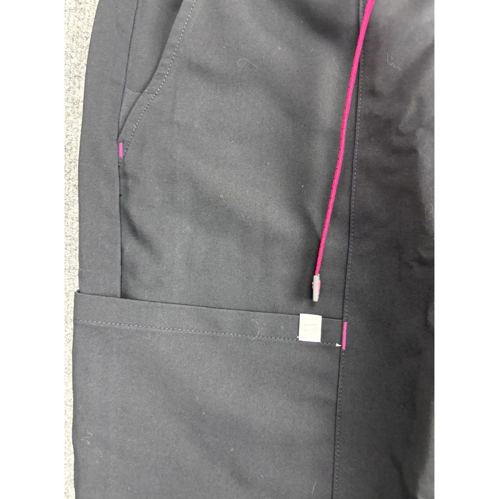 Fabletics Fabletics Jogger Pants Womens XXS Black Woven Zip Pocket Drawstring Athleisure Size 24" / US 00 / IT 34 - 2 Thumbnail
