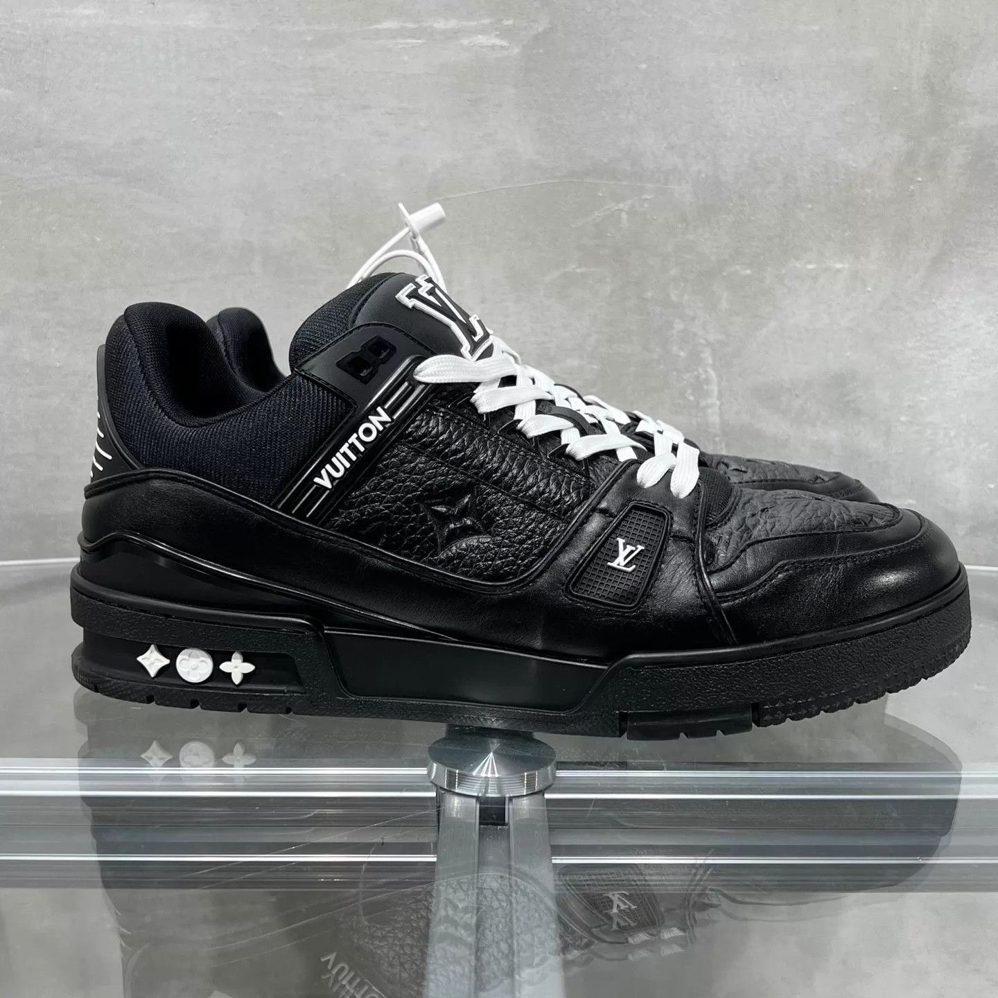 Louis Vuitton Louis Vuitton Trainer Black UK8 42 Size US 9 / EU 42 - 4 Thumbnail