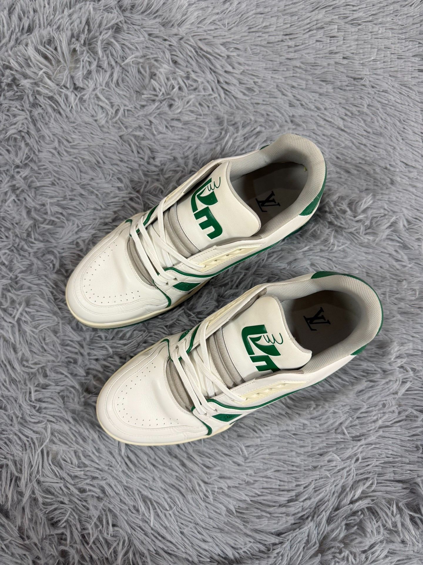 Louis Vuitton Louis Vuitton Training Green Lowtop Sneakers 8.5 Men Size US 8.5 / EU 41-42 - 1 Thumbnail