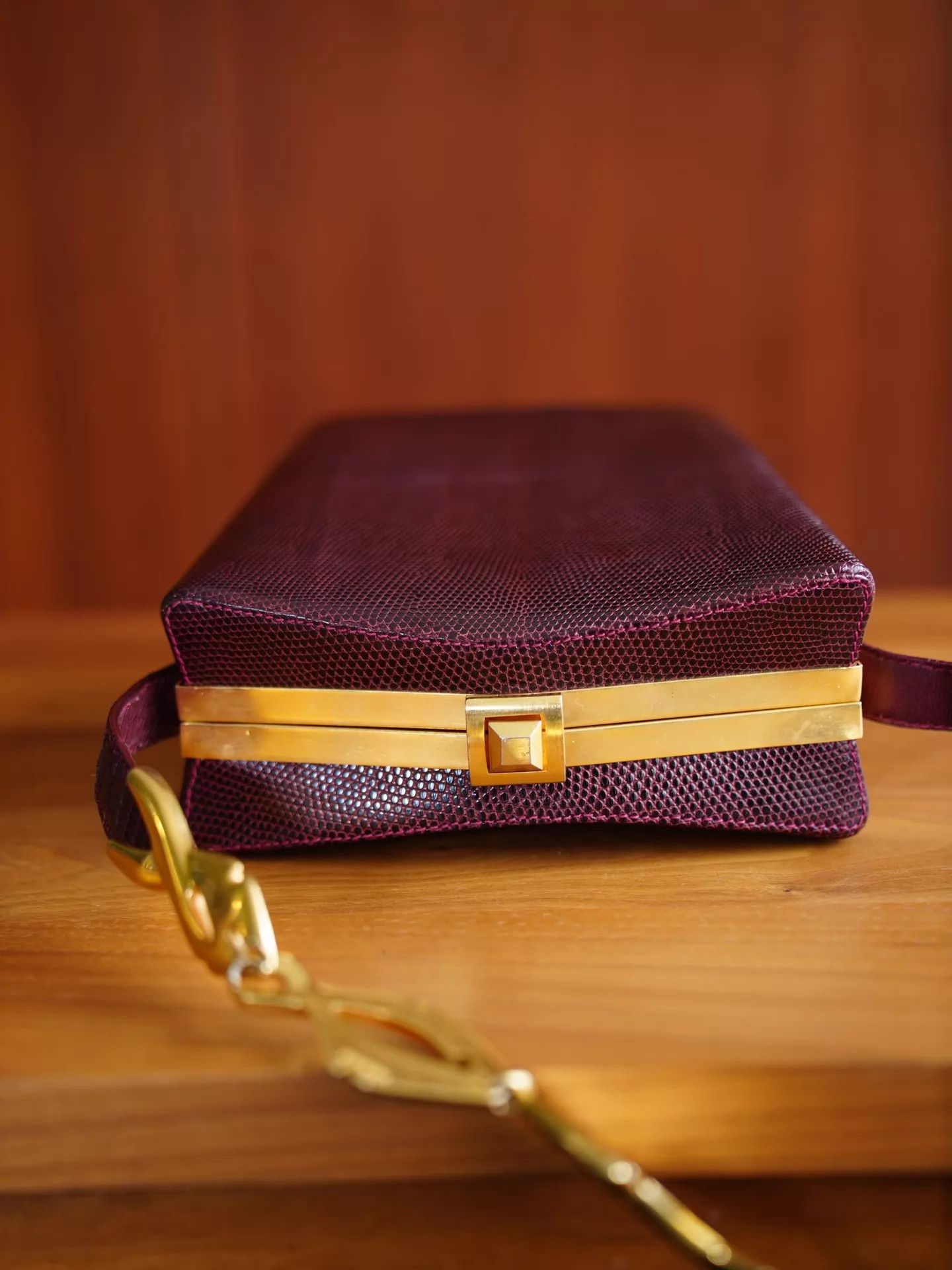 Gucci Gucci Rare Vintage Lizard Skin Wine Red Gold Box Bag Size ONE SIZE - 7 Thumbnail