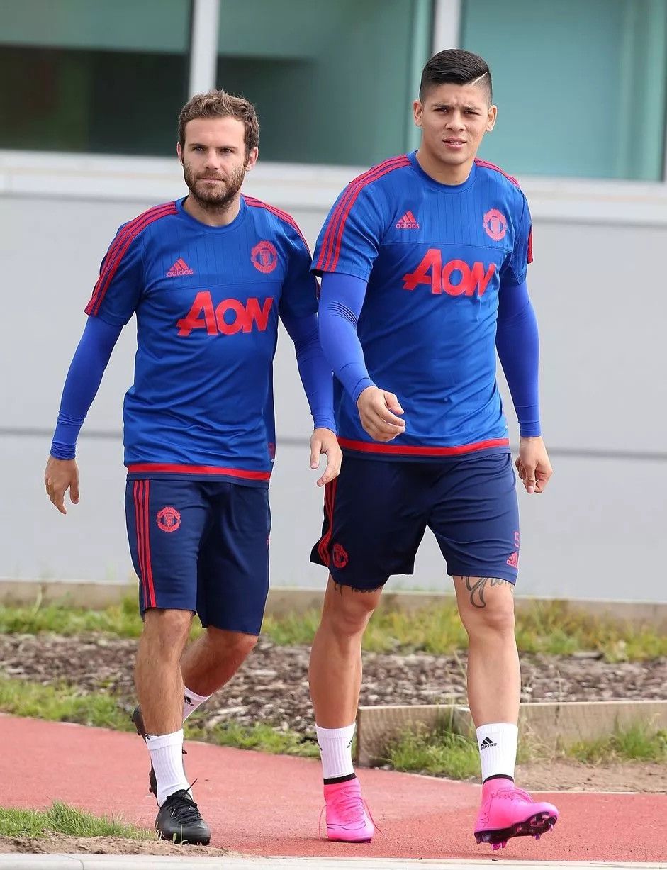 Vintage MANCHESTER UNITED ADIDAS 2015/2016 FOOTBALL TRAINING JERSEY Size US L / EU 52-54 / 3 - 10 Thumbnail