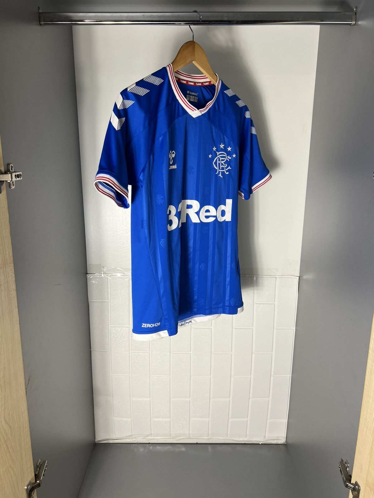 Hummel VINTAGE HUMMEL FC RANGERS SCOTLAND SOCCER JERSEY RETRO Y2K Size US S / EU 44-46 / 1 - 5 Thumbnail