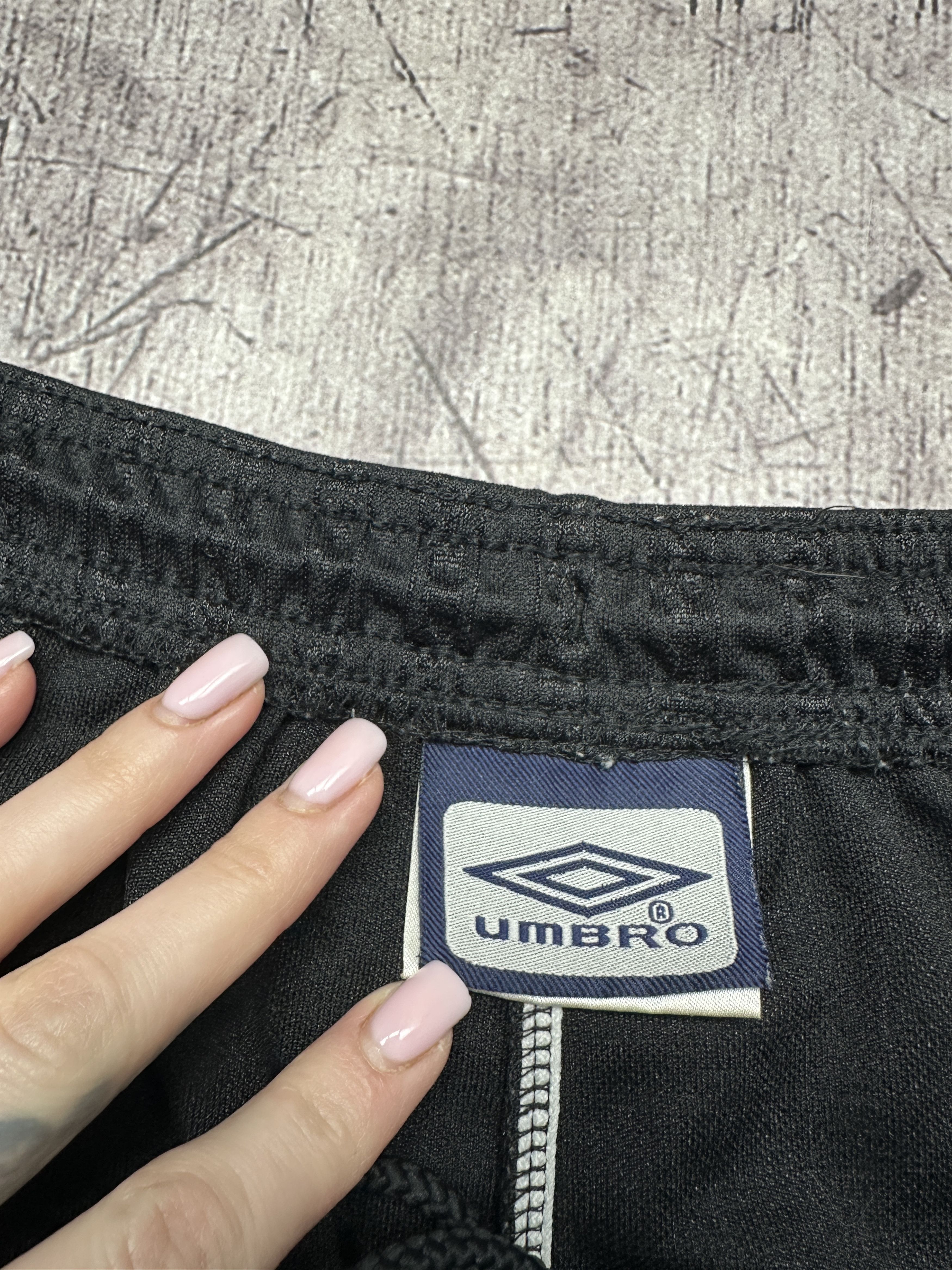 Umbro Umbro Vintage Mens Monogram Shorts Size US 34 / EU 50 - 5 Thumbnail