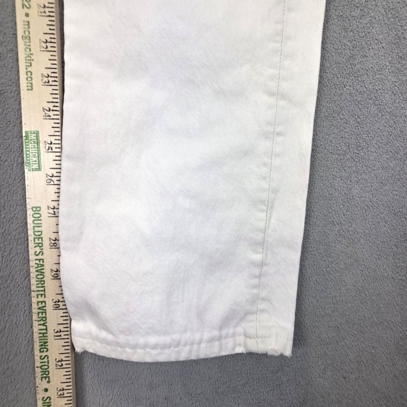 Levi's VINTAGE Levi's 501 Jeans Mens White Light Wash Straight Button Fly 28x31 Fits 28x31 Mens Jeans White Light Wash 501 Straight Button Fly USA Size US 28 / EU 44 - 4 Thumbnail