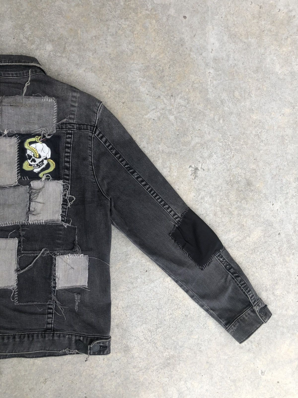 True Religion True Religion Denim Jacket Boro Patchwork Distressed Size US M / EU 48-50 / 2 - 9 Thumbnail