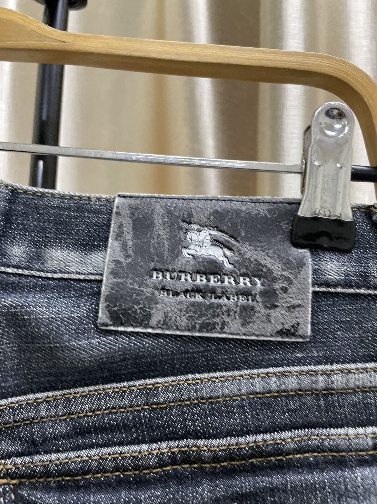 Burberry BURBERRY BLACK LABEL DISTRESSES DENIM Size 30" / US 8 / IT 44 - 13 Thumbnail
