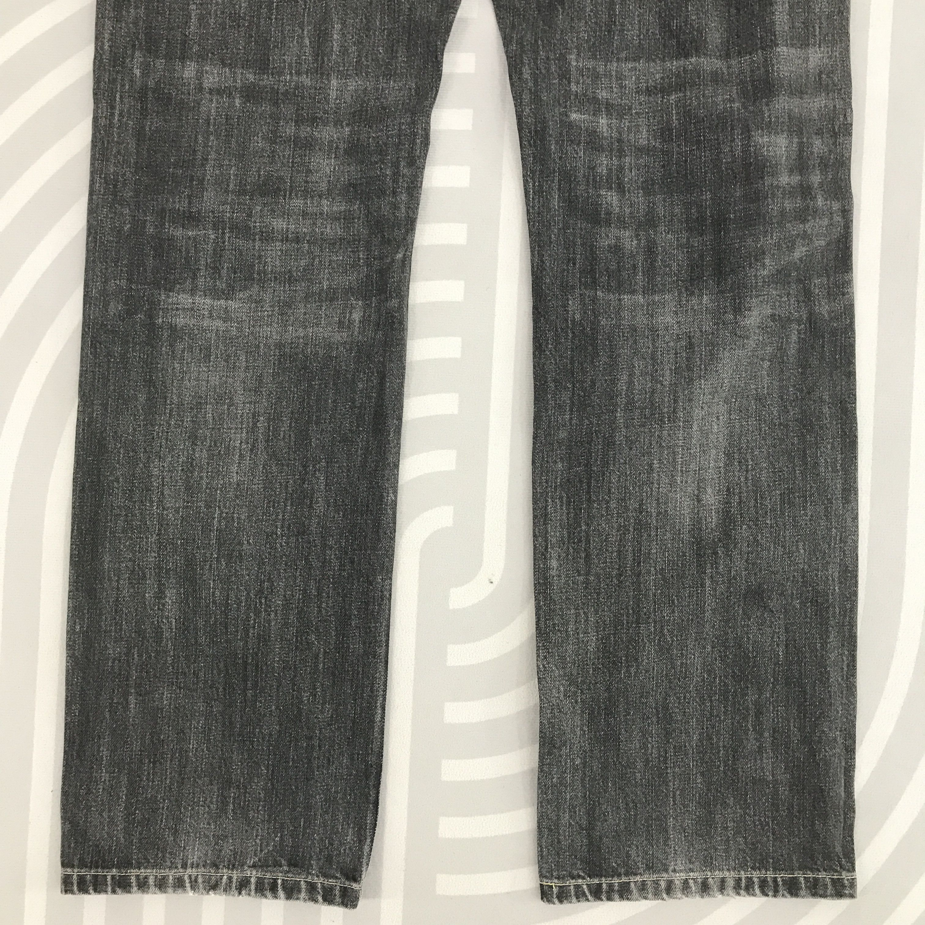 Uniqlo Japan Uniqlo Black faded Distressed Denim jeans pants Size US 29 - 6 Thumbnail