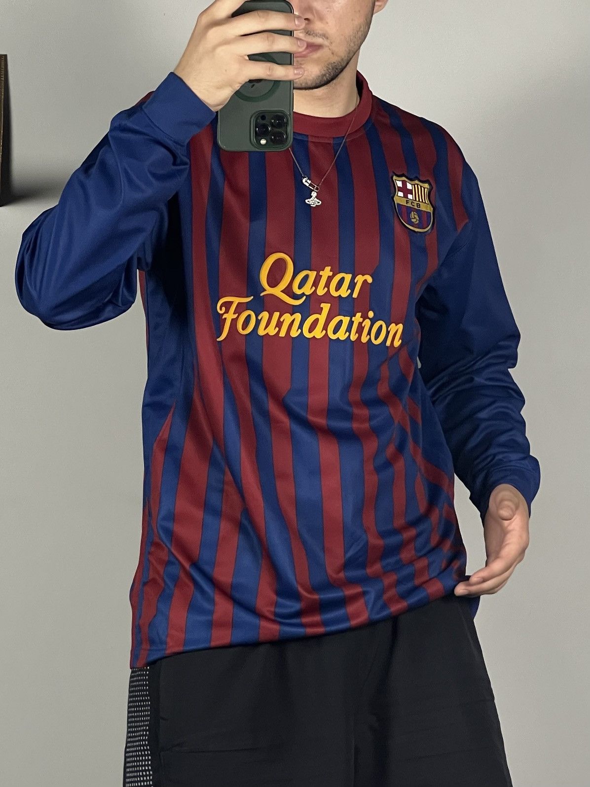Other Barca long sleeve football jersey Size US L / EU 52-54 / 3 - 7 Thumbnail