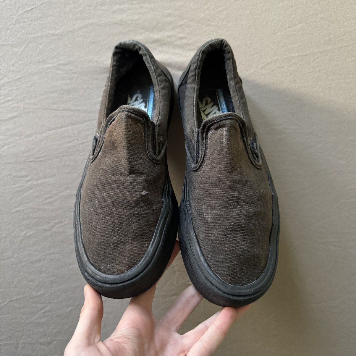 Vans Vans Classic UltraCush Slip-On Sneakers Size US 7 / EU 40 - 3 Thumbnail