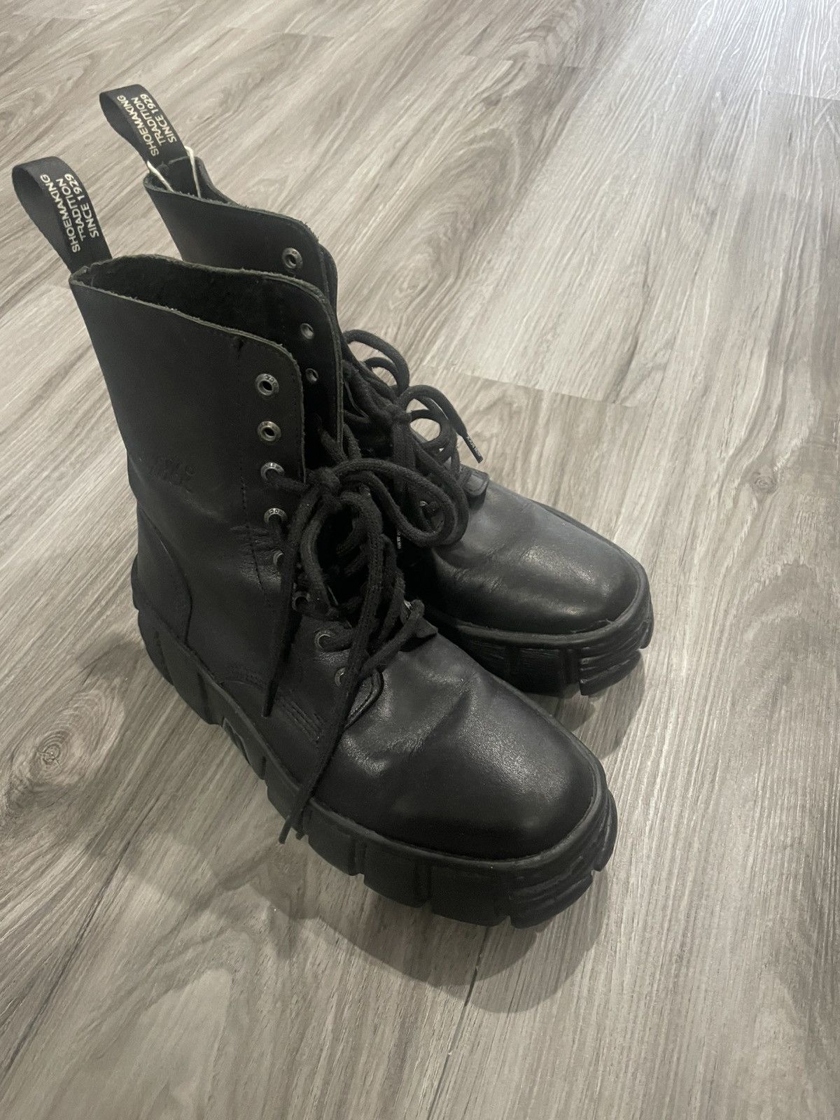 New Rock New Rock Black Boots Size US 7 / EU 40 - 2 Thumbnail