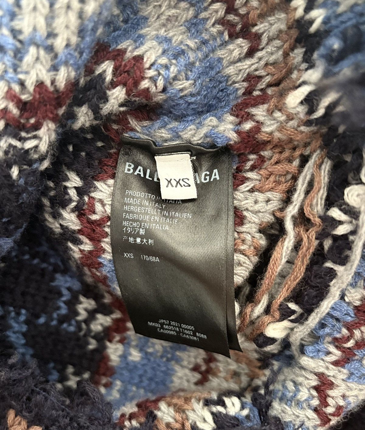 Balenciaga FW21 Balenciaga Fair Isle Destroyed Distressed Knit Size US M / EU 48-50 / 2 - 5 Thumbnail
