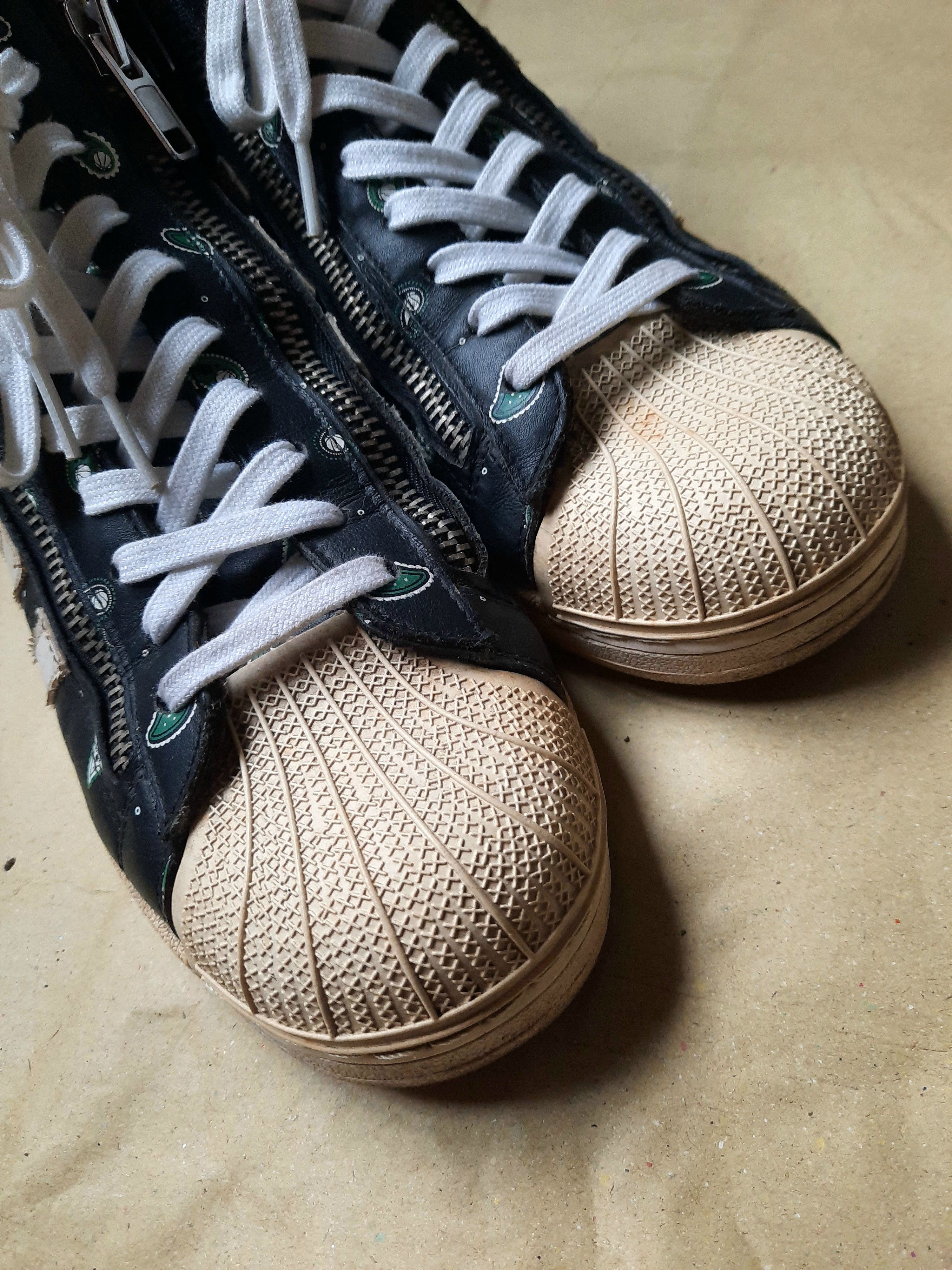 OPENING CEREMONY - opening ceremony ×adidas Lowgauge knit Opening Ceremony x adidas Originals - Spring 2014 Footwear