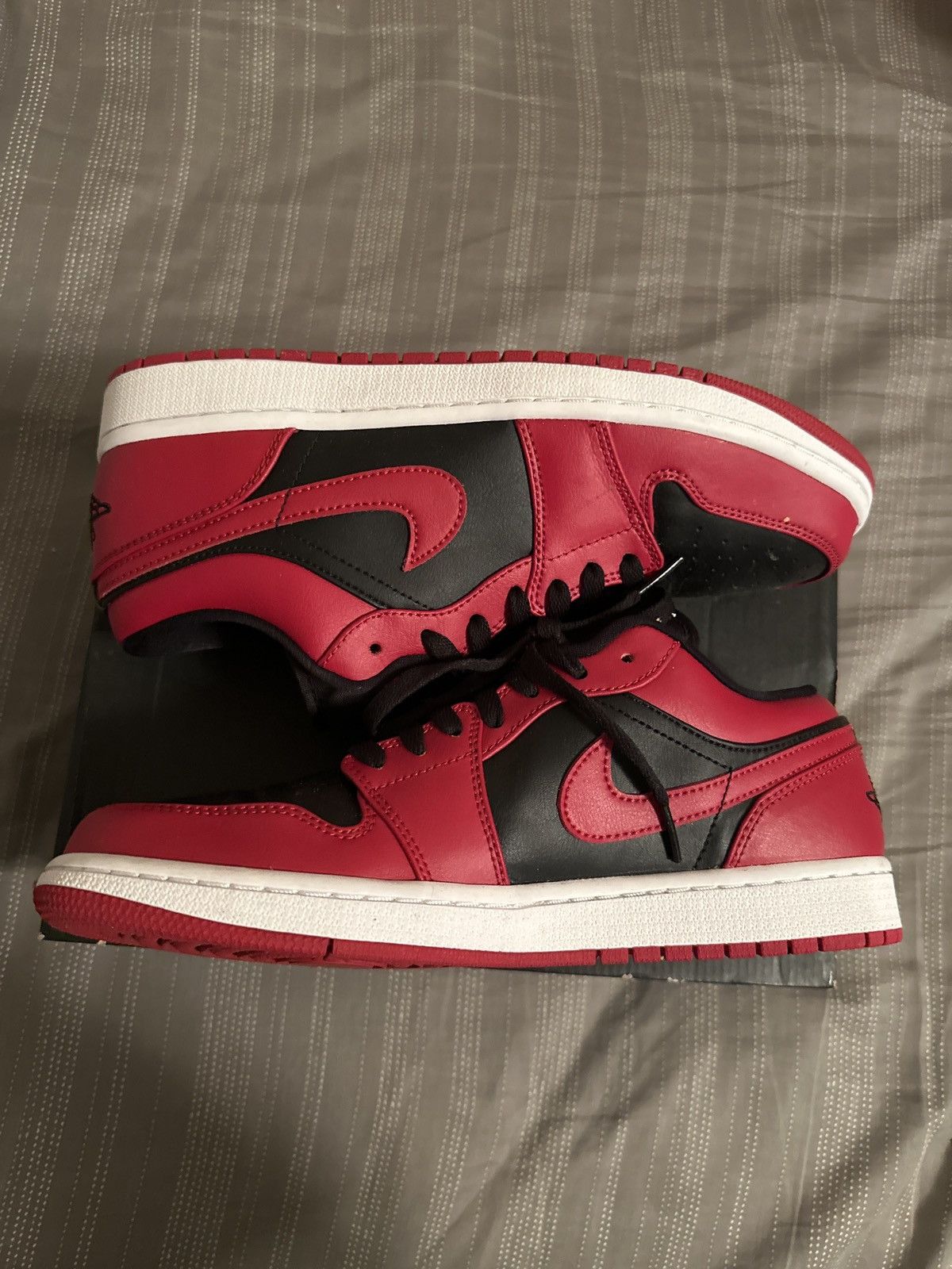 Jordan Brand AIR JORDAN 1 LOW Size US 9.5 / EU 42-43 - 4 Thumbnail
