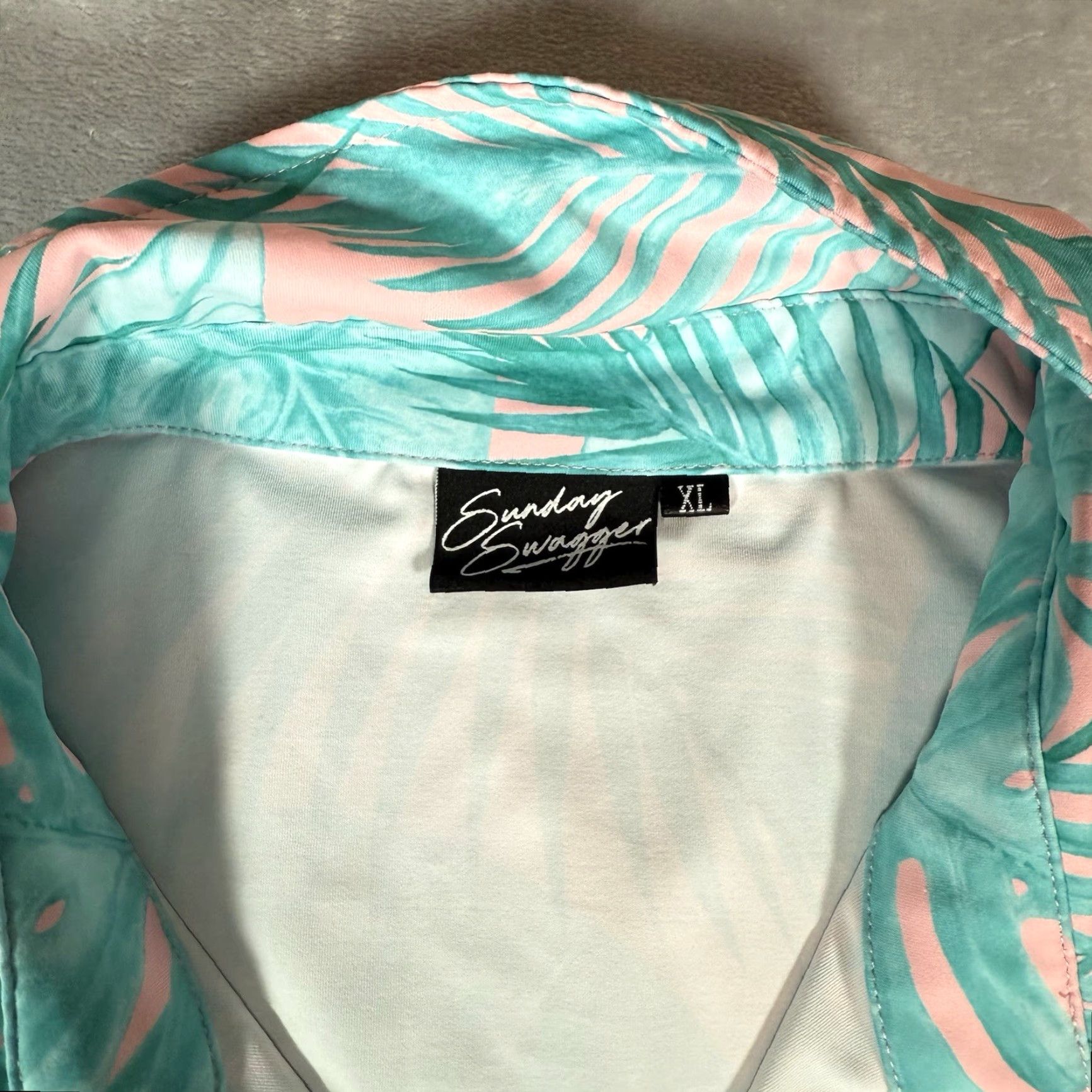 Vintage Sunday Swagger Polo Shirt Mens XL Floral Golf Pink Stretch Button Logo Polo Size US XL / EU 56 / 4 - 3 Thumbnail