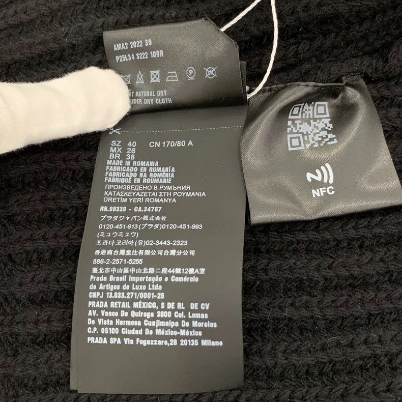 Prada PradaBlack triangle label sheep wool hooded zipper knitted Size US XXS / EU 40 - 7 Thumbnail