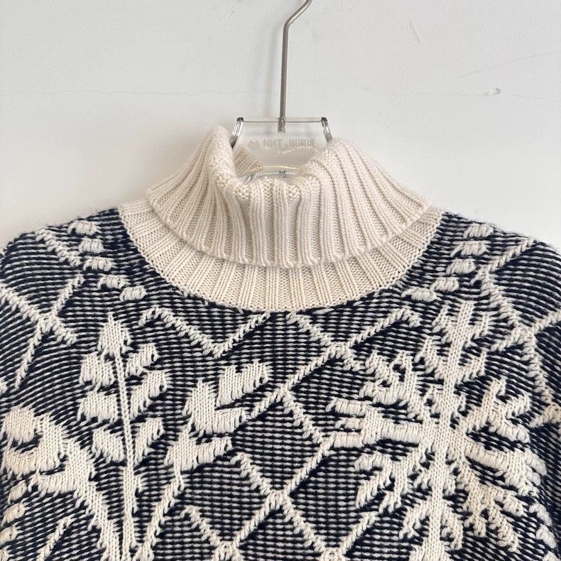 Chanel Chanel Cashmere coco letter snowflake turtleneck sweater Size XS / US 0-2 / IT 36-38 - 4 Thumbnail