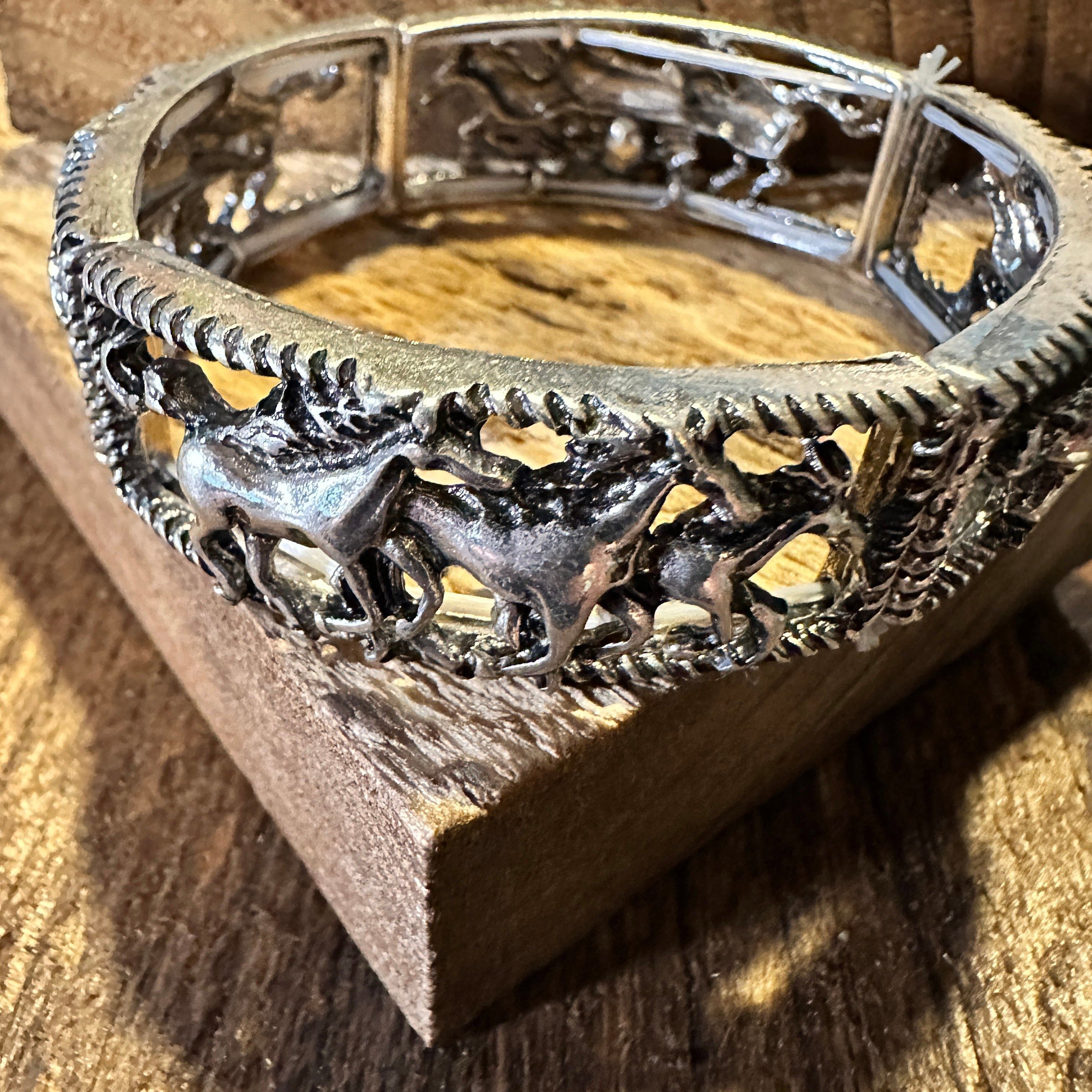 Other Boho Vintage Chic Southwestern Equestrian Horse Elastic Cuff Size ONE SIZE - 3 Thumbnail