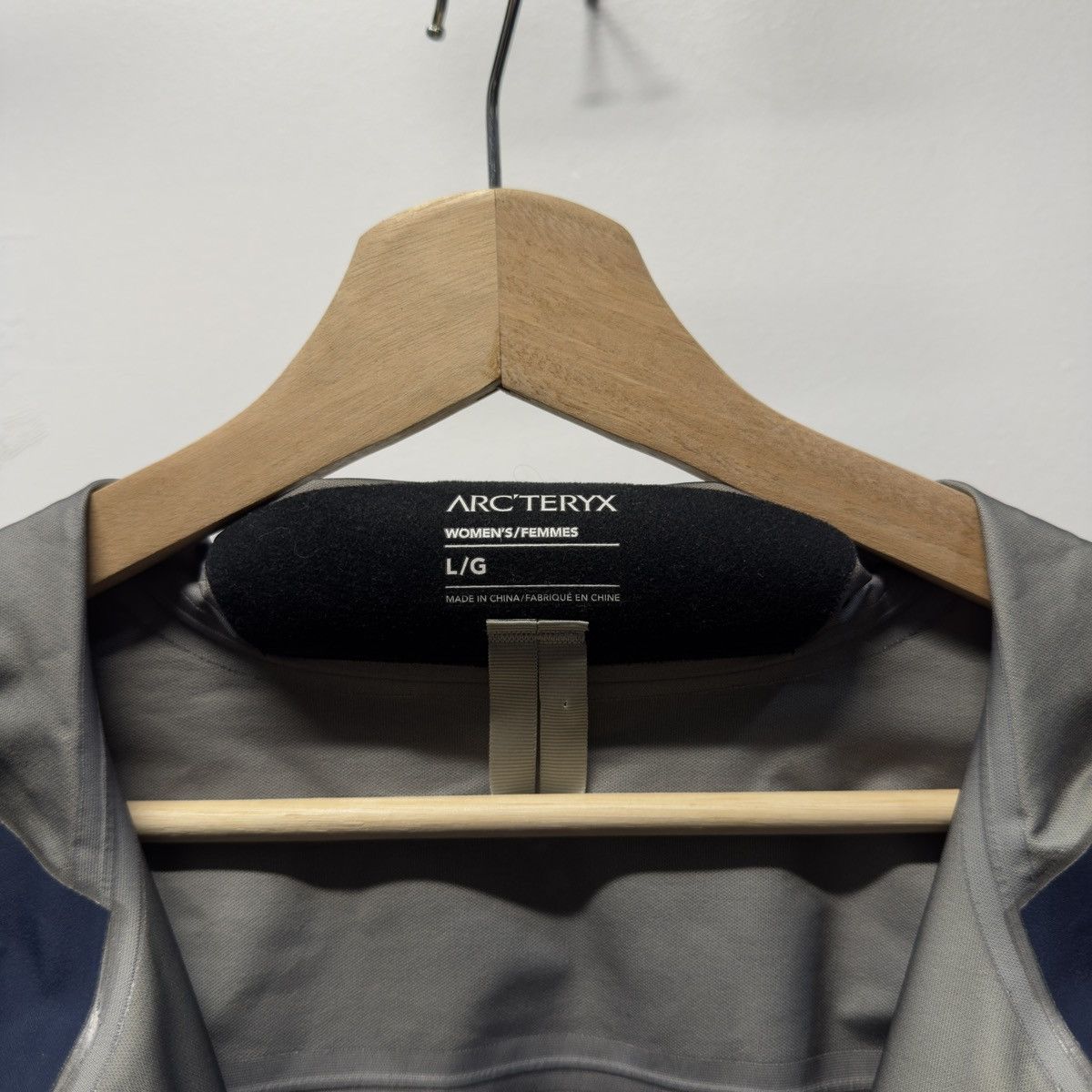 Arc'teryx Arc'teryx Zeta AR Jacket Women's 2019 Labyrinth Size L / US 10 / IT 46 - 3 Thumbnail