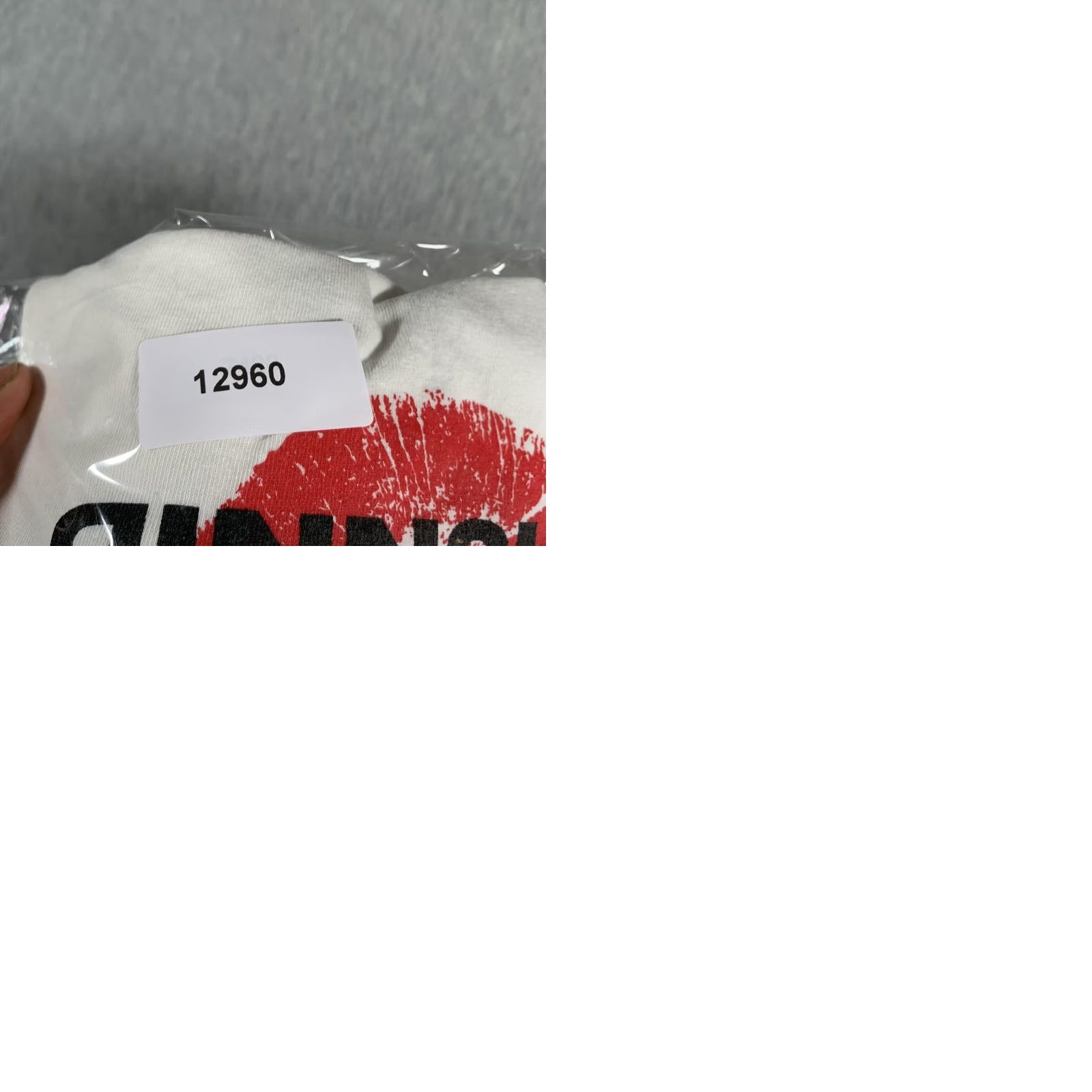 Vintage 4Hunnid Shirt Mens XL White Sleeveless Tank Top Graphic Lips Back 4Hunnid Hotline Artwork Mens XL White Graphic Print Back Size US XL / EU 56 / 4 - 9 Thumbnail
