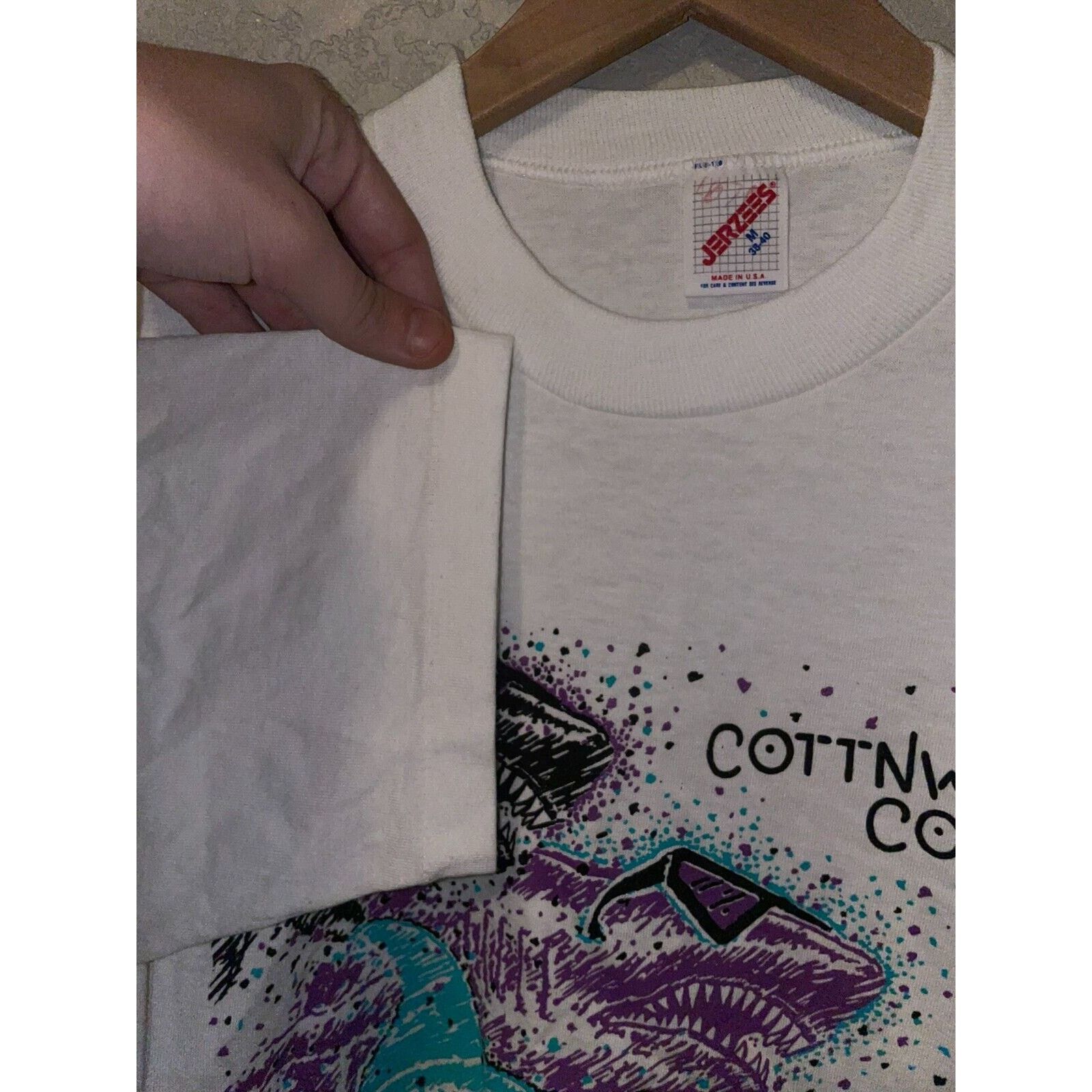 Jerzees Vintage Shark Shirt Cottonwood Cove Sharks White Tee 90s M Size US M / EU 48-50 / 2 - 8 Thumbnail