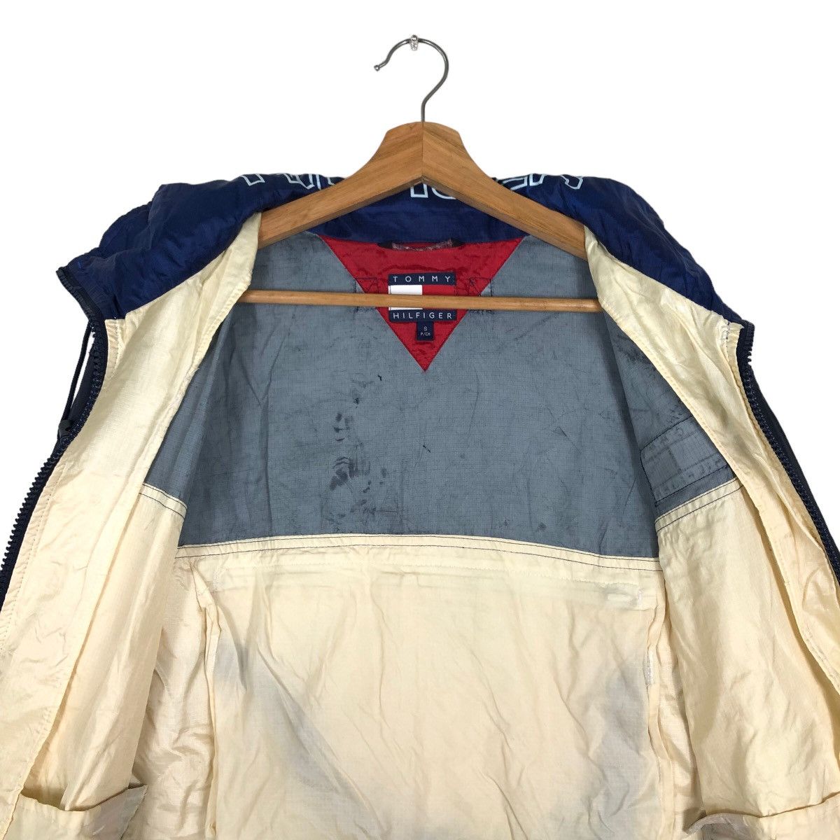Japanese Brand 🔥90’s VINTAGE SURVIVAL WINDBREAKER JACKET TOMMY HILFIGER Size US S / EU 44-46 / 1 - 11 Thumbnail