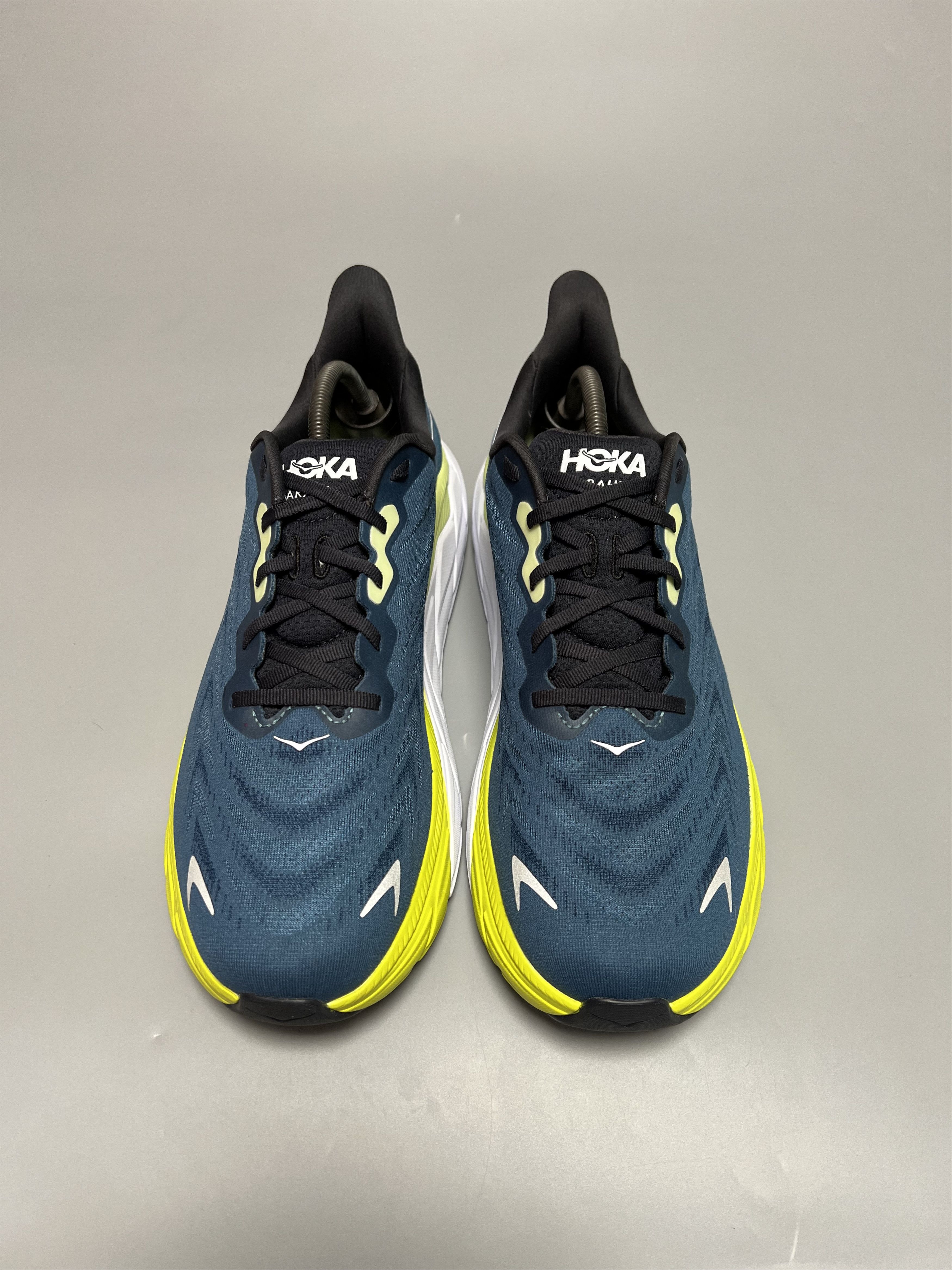 Hoka 12.5D Hoka One One Arahi 6 Running Shoes Walking Gym Size US 12.5 / EU 45-46 - 4 Thumbnail