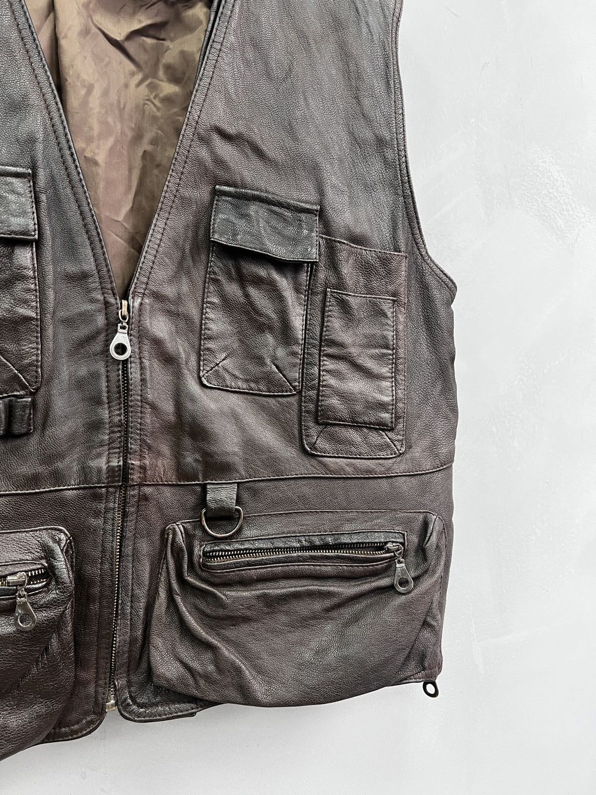 Harley Davidson Multipocket leather vest japanese issey miyake style 90s Size US M / EU 48-50 / 2 - 6 Thumbnail