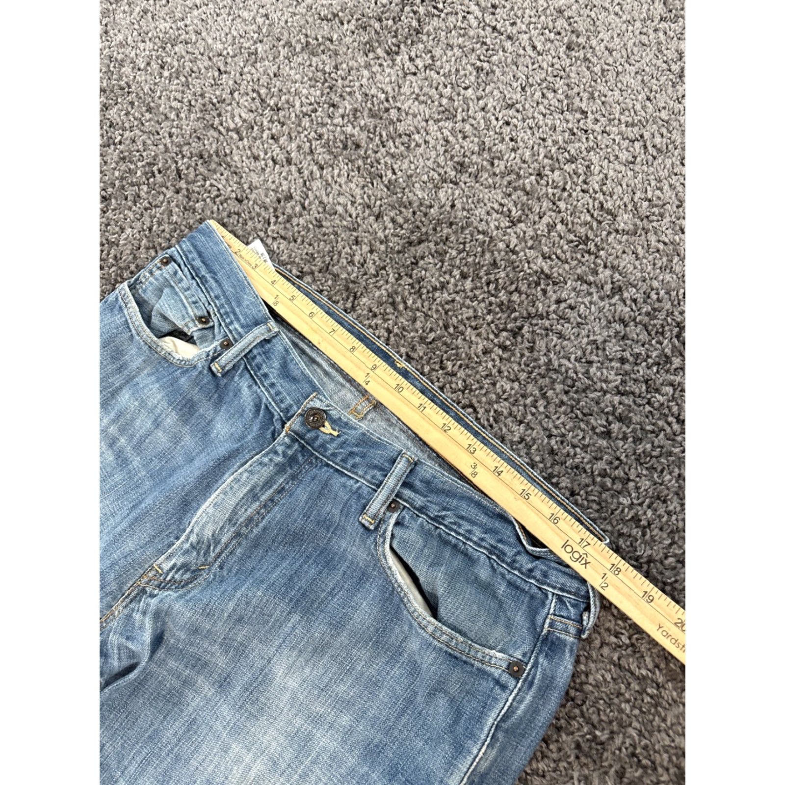 Levi's VINTAGE Levis 514 Jeans Mens 36x36 Light Wash Distressed Y2K Grunge Blue Denim Straight 36 in Waist 36 in XS? Size US 36 / EU 52 - 3 Thumbnail