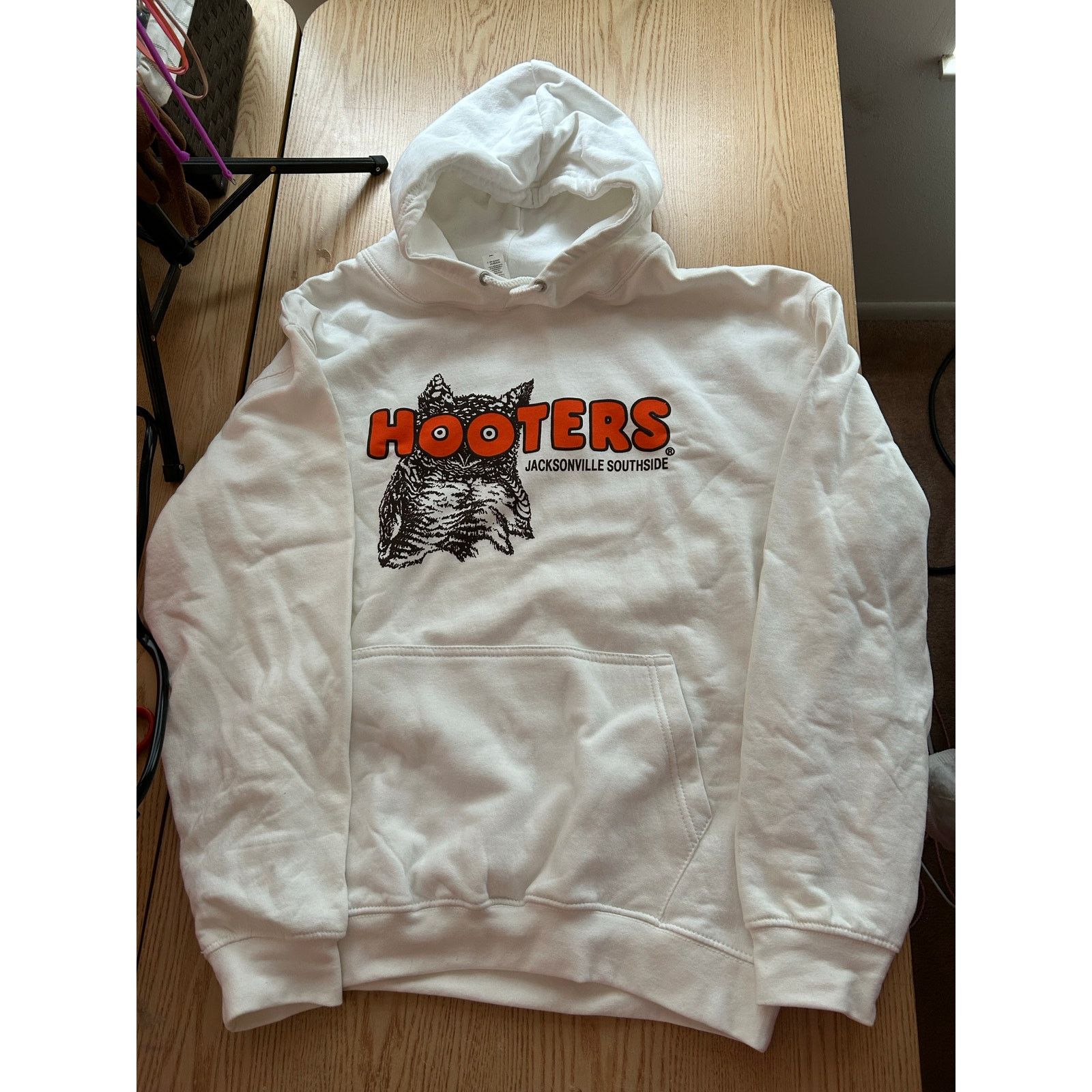 Other Hooters Unisex Sweatshirt Hoodie from Jacksonville Fl Large Size L / US 10 / IT 46 - 1 Thumbnail