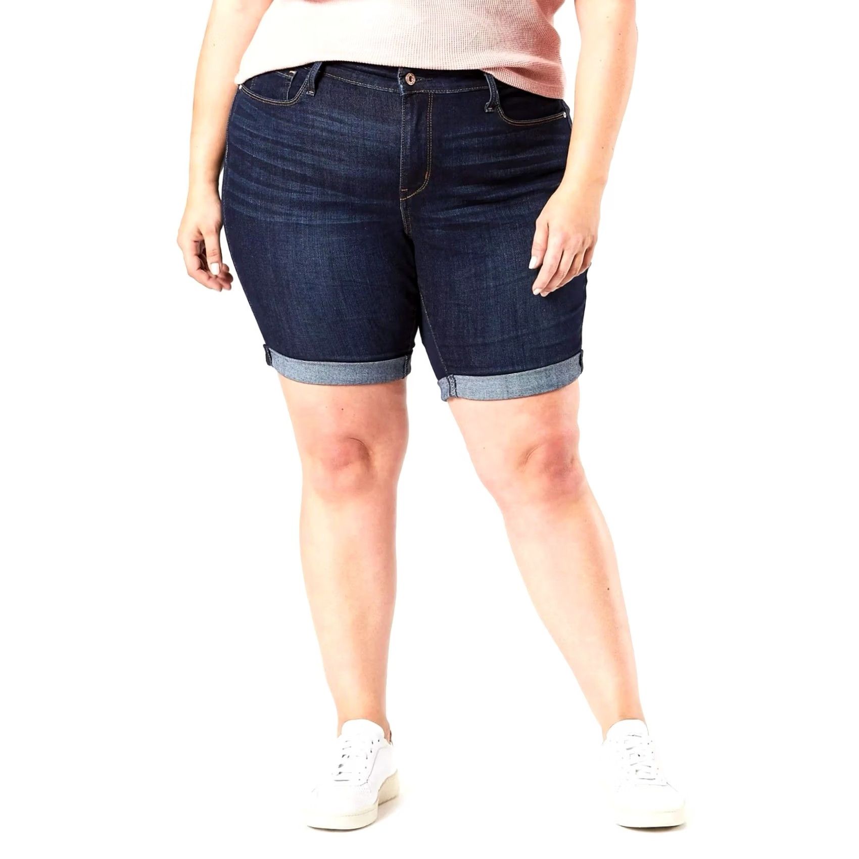 Levi's VINTAGE Levi's Women Dark Indigo Simply Stretch Ultra Denim Modern Bermuda Shorts 20 Size 42" / US 20 - 2 Thumbnail