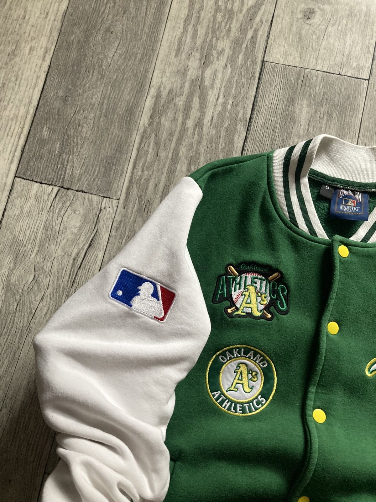 Majestic Vintage majestic oakland athletics mlb bomber varsity jacket Size US S / EU 44-46 / 1 - 6 Thumbnail
