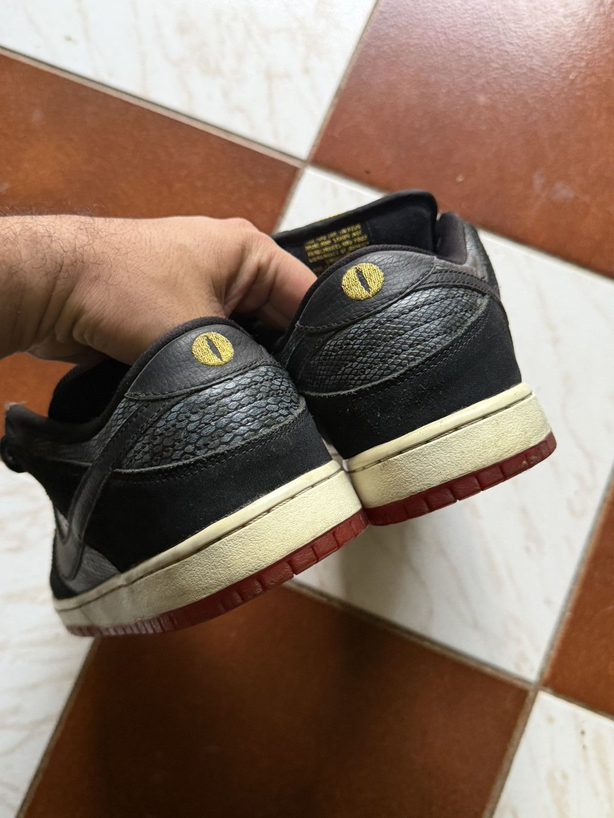 Nike SB Dunk Low Snake Eyes Size US 10 / EU 43 - 3 Thumbnail
