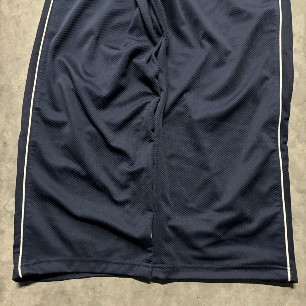 Japanese Brand × Vintage Crazy Vintage Y2K/2000s Baggy Navy Blue Striped Skater Drill Essential Track Pants! Size US 32 / EU 48 - 4 Thumbnail