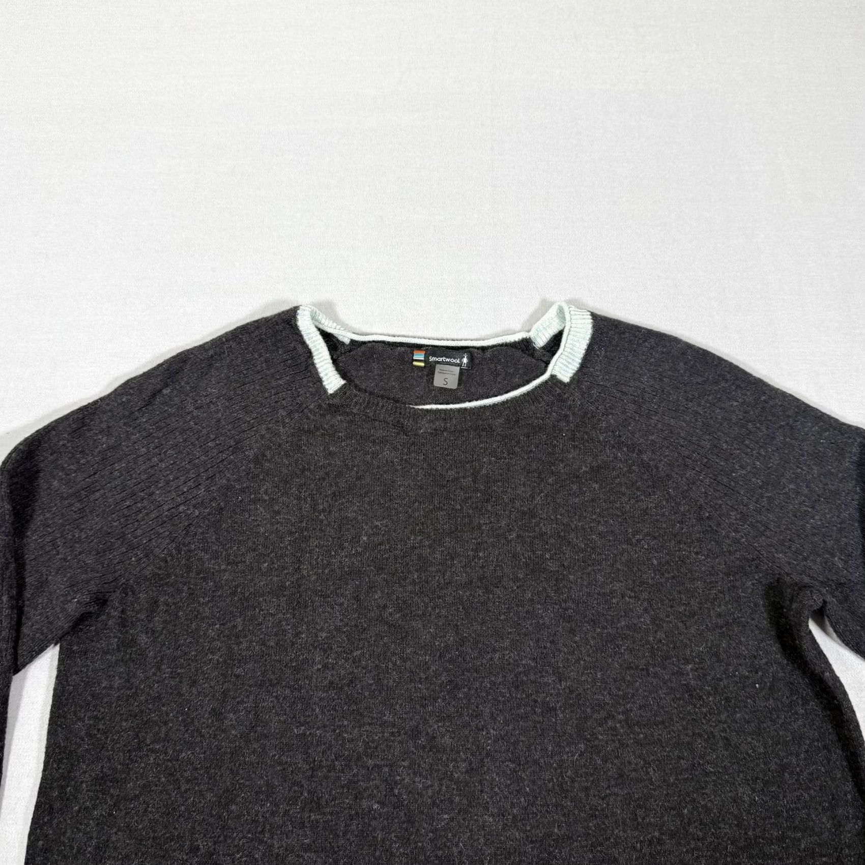 Smartwool SmartWool Sweater Womens Small Gray Bell Sleeve Pullover Crew Neck Knit Merino Wool Shirt 90s Winter Casual Womens Size S Regular Pullover Knit Top Size S / US 4 / IT 40 - 2 Thumbnail