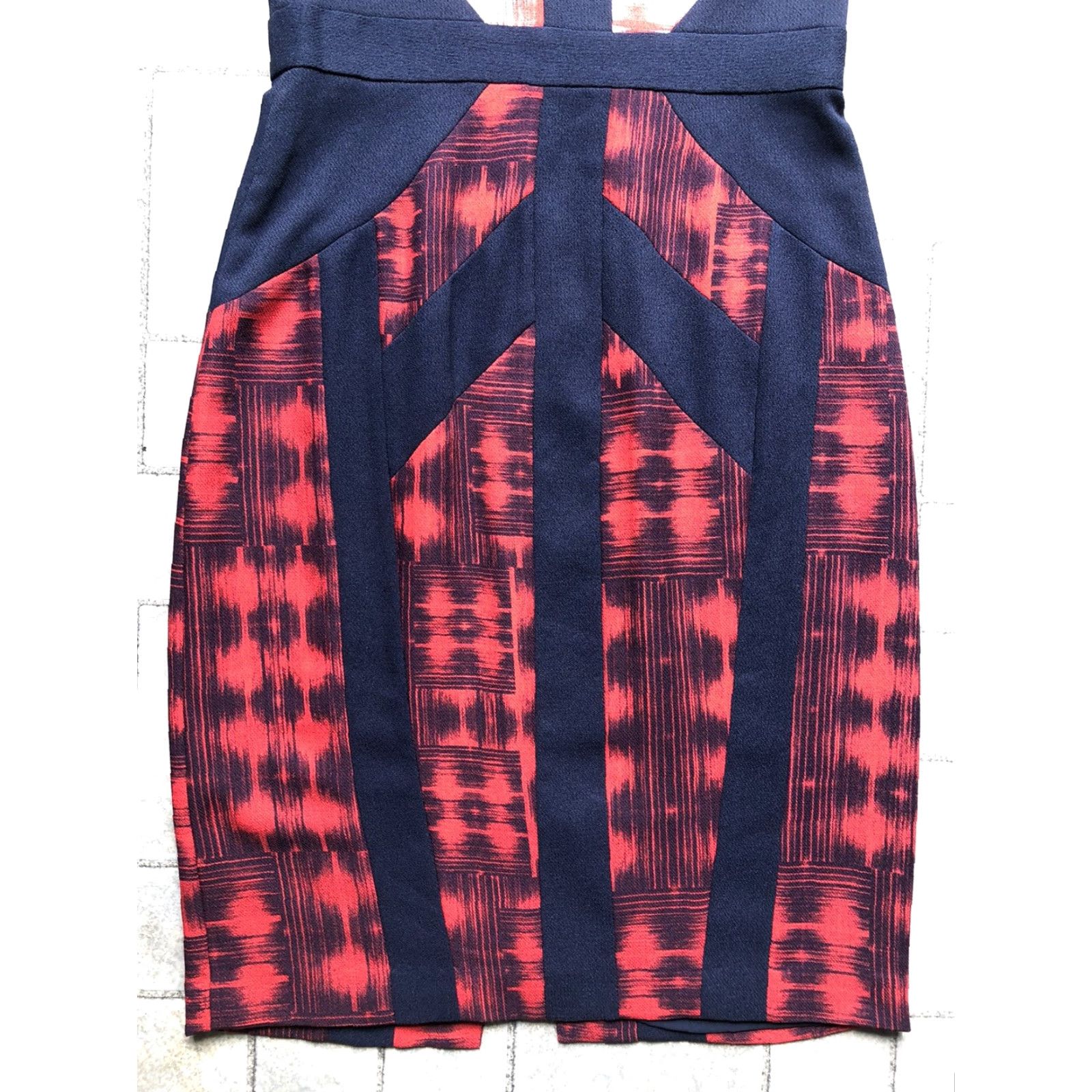 Bcbgmaxazria VINTAGE NWT BCBG Max Azria Dress Size 02 Sleeveless Red Pencil Dress Knee Length Zip 100% Polyester Womens Size XS / US 0-2 / IT 36-38 - 2 Thumbnail